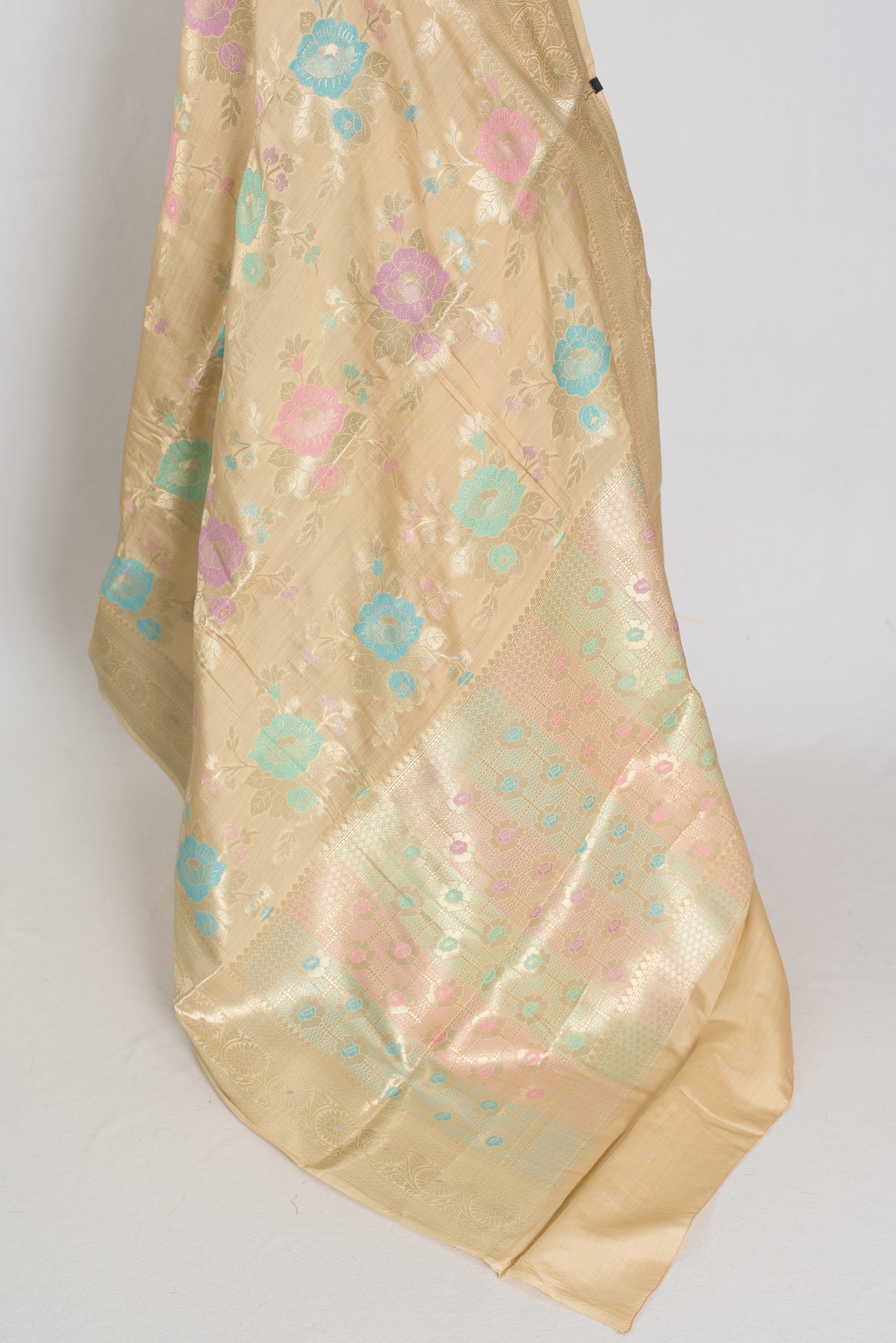 Mahi: Off-White & Gold Soft Muga Cotton Silk Saree | Floral Banarasi Weave image 3