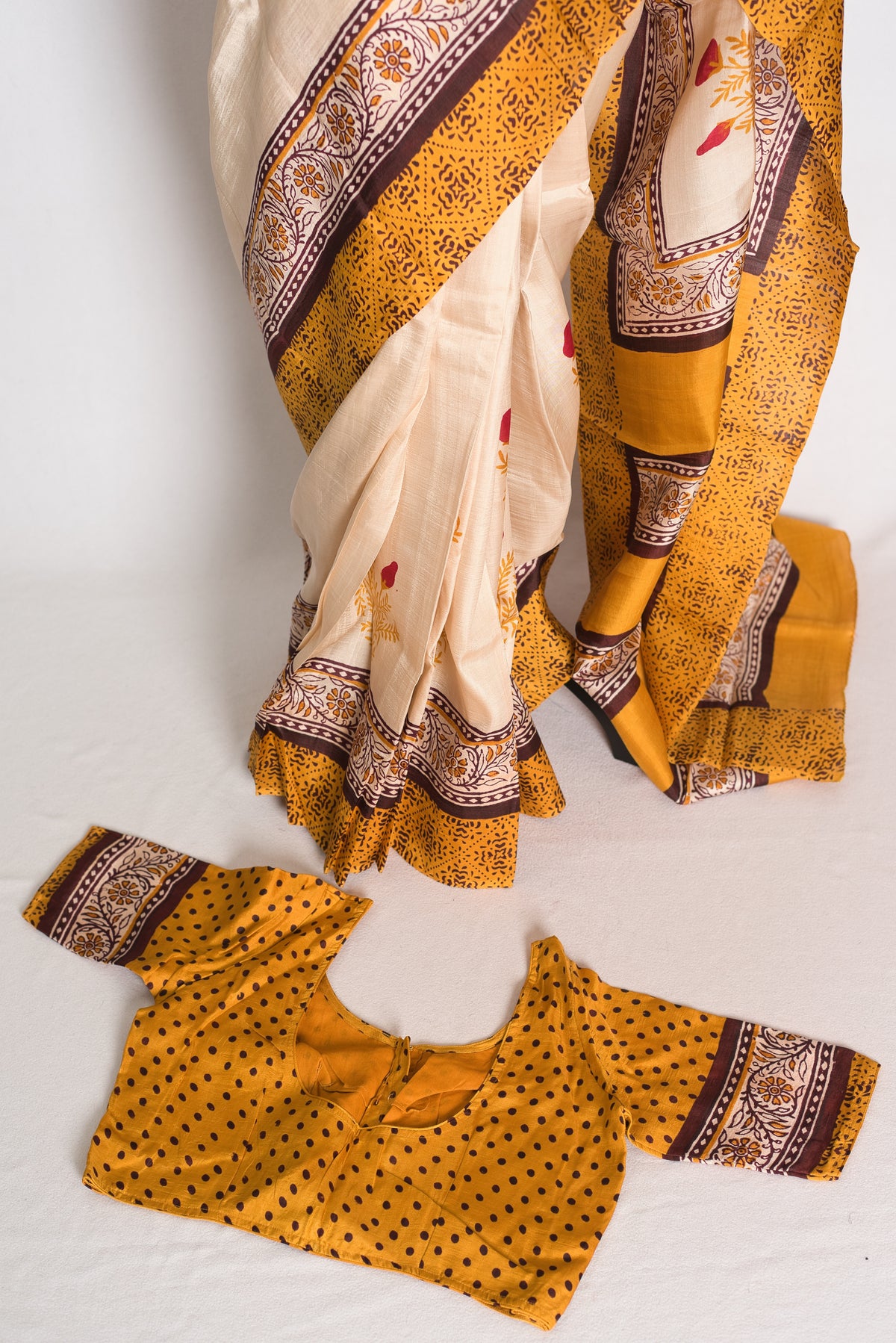 Mati : Cream and Mustard Yellow Printed Pure Silk Saree with 38 Size Blouse image 2