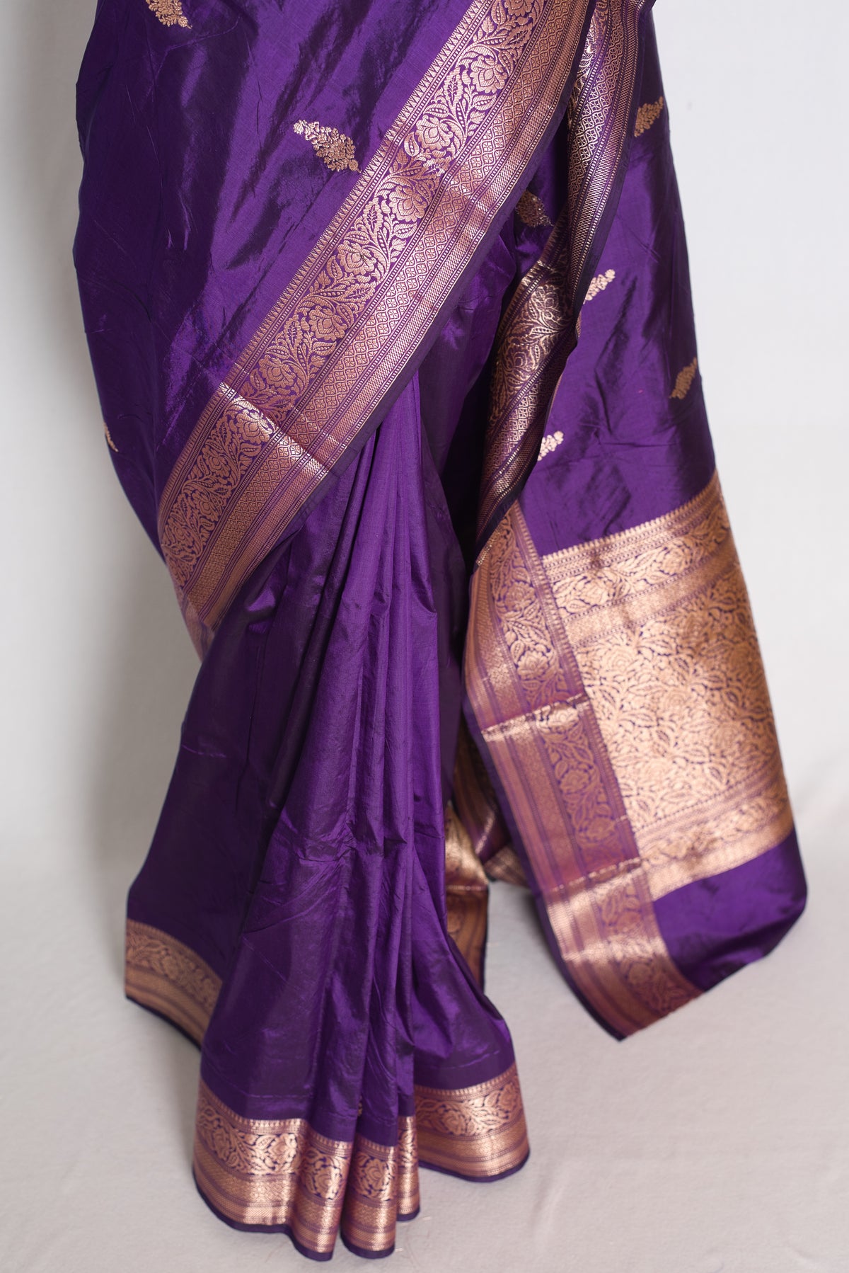 Uma: Purple and Gold Lightweight Katan Banarasi Silk Saree with Blouse Piece image 6
