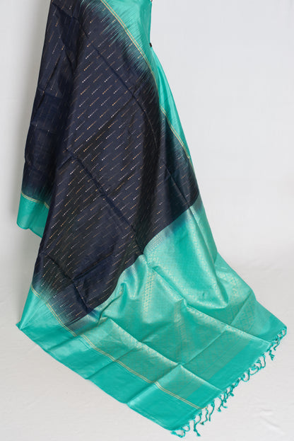 Shanti : Midnight Blue & Turquoise Pure Silk Kanjivaram Saree image 3