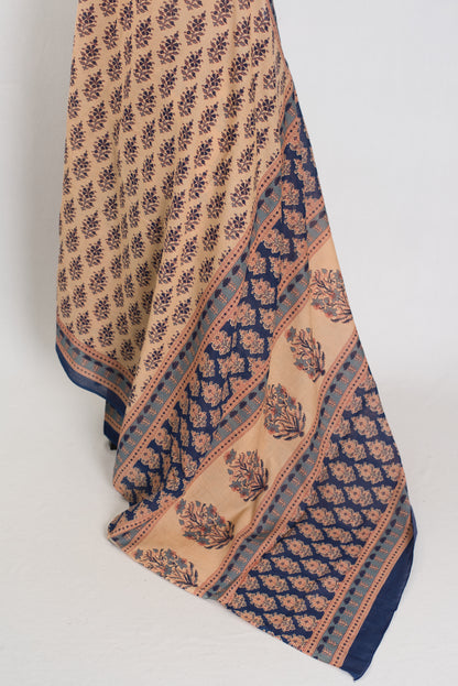 Jia: Beige & Blue Kalamkari Printed Mulmul Cotton Saree image 4