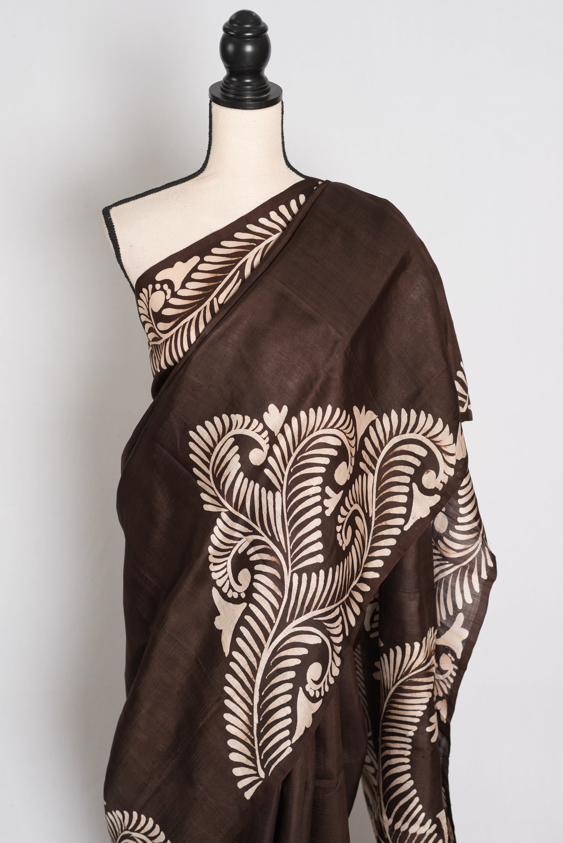 Gayetri : Coffee Brown Hand Batik Pure Murshidabad Silk Saree | Silk Mark image 5