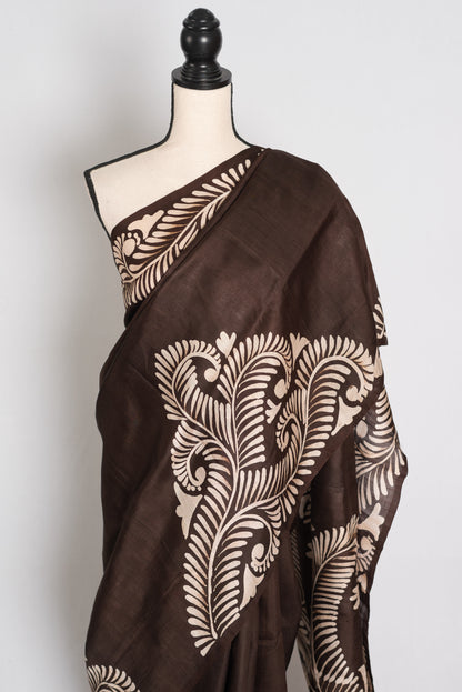 Gayetri : Coffee Brown Hand Batik Pure Murshidabad Silk Saree | Silk Mark image 5
