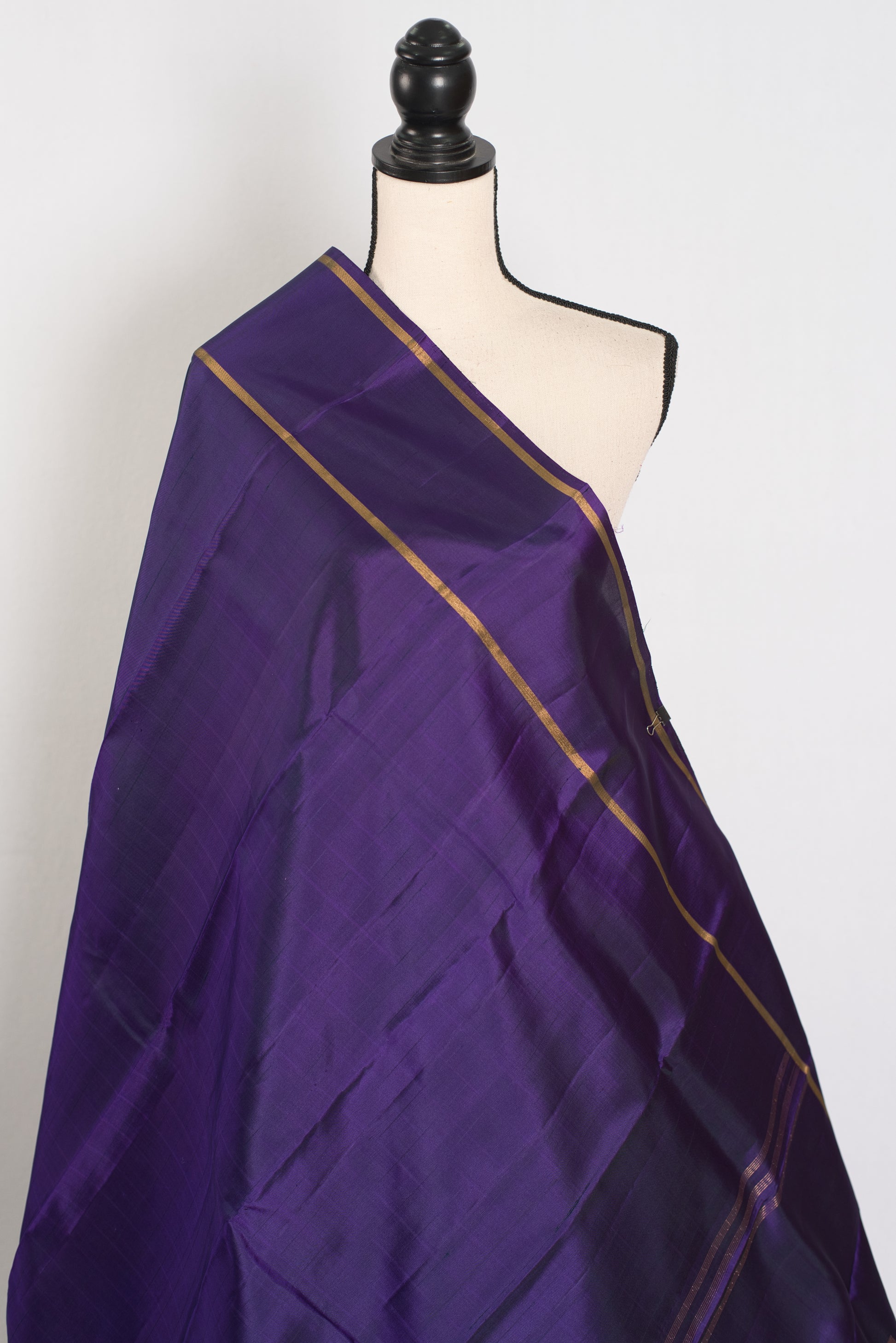 Nithila: Deep Purple & Gold Corporate Kanjivaram Silk Saree image 3