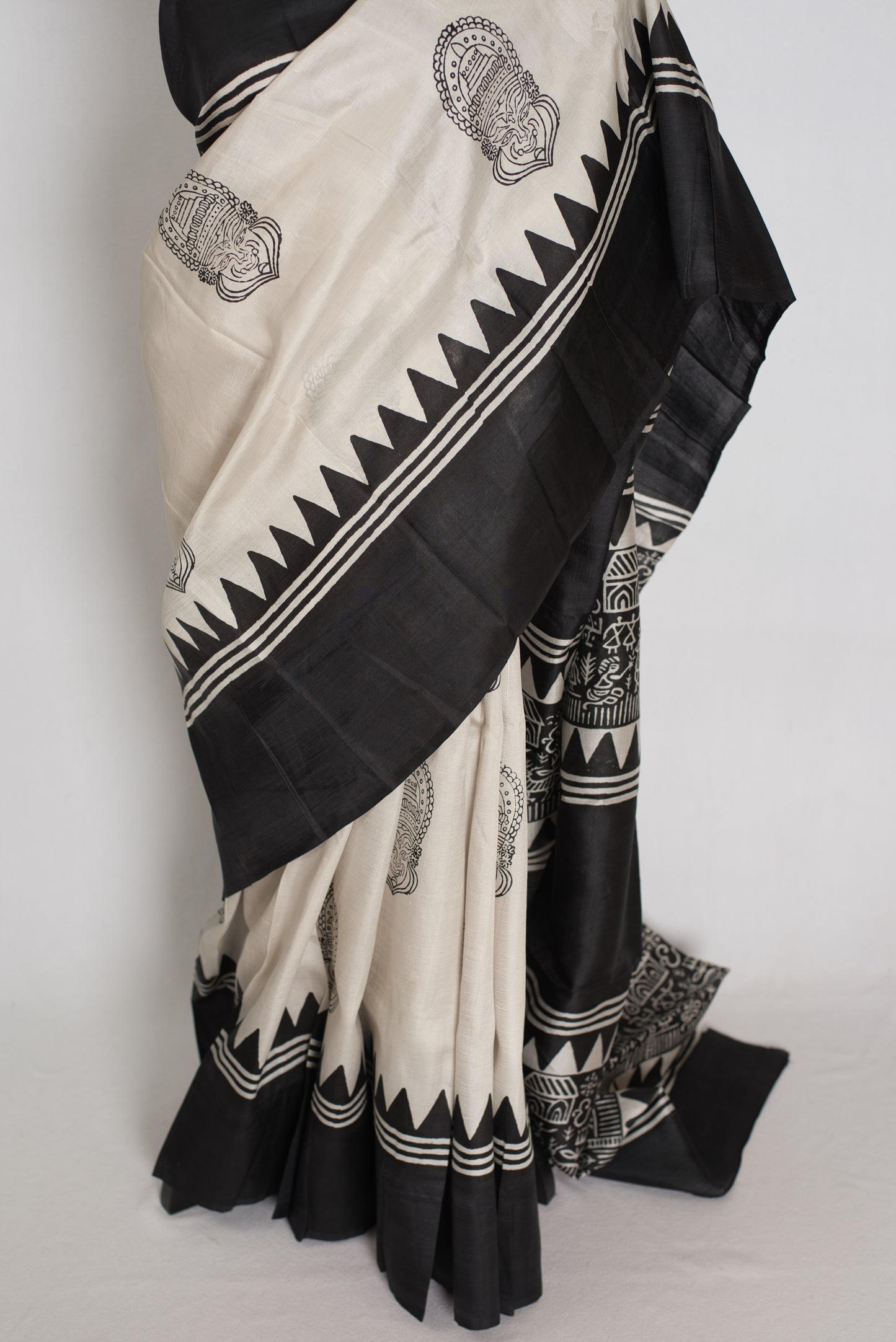 Mritika : Off-White and Black Kalamkari Style Murshidabad Silk Saree image 5