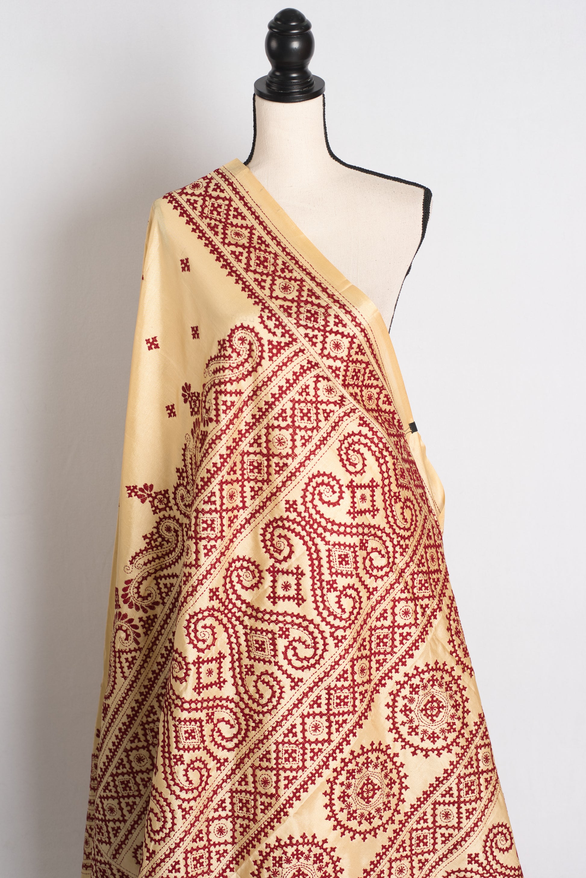 Moonlit Sand - Hand Embroidered Blended Silk Gujrati Work Saree image 4