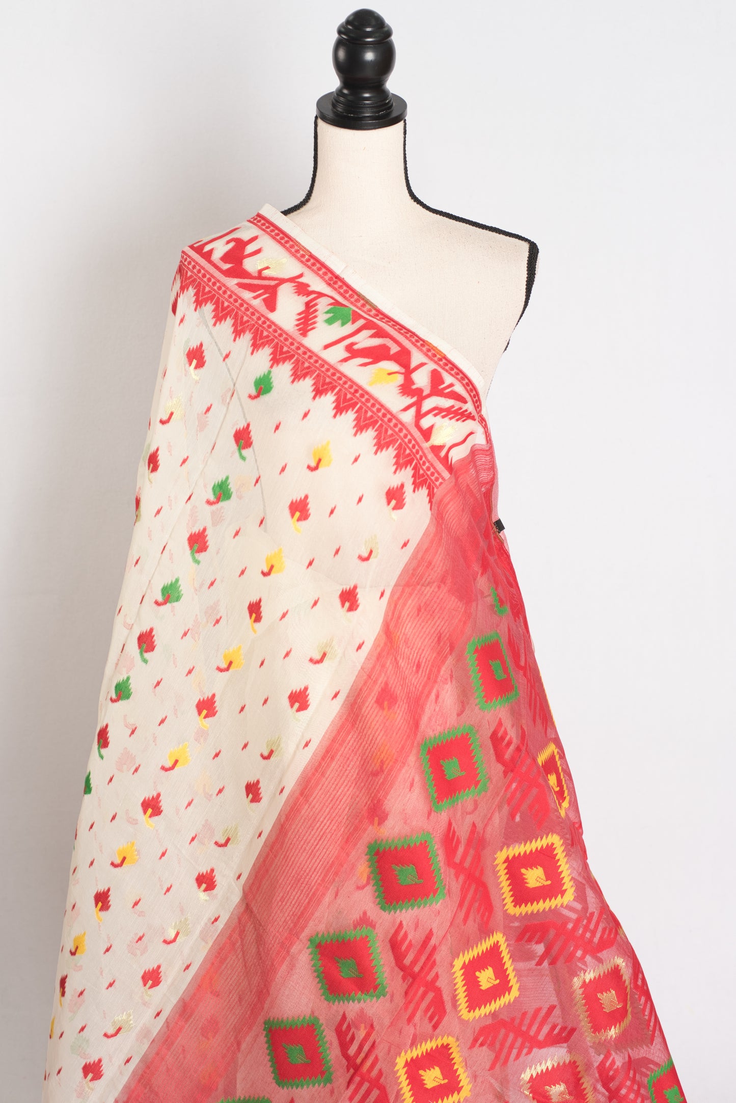 Mitali : Off White and Red Blended Soft Cotton Jamdani Bengali Saree image 3