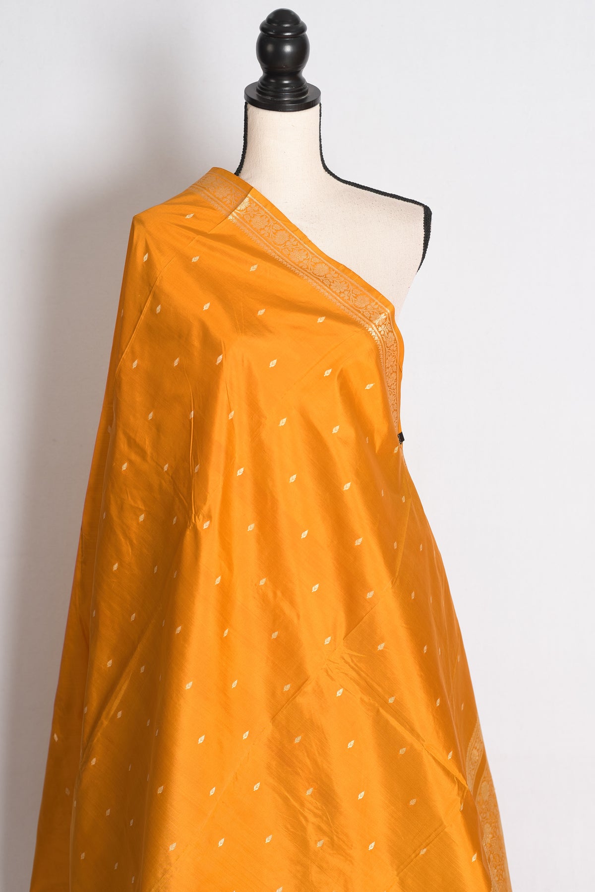 Hema: Yellow and Gold Lightweight Katan Silk Banarasi Saree image 4