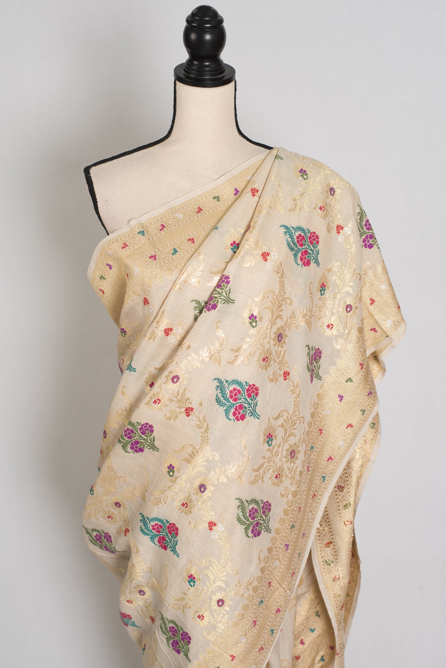Reena : Beige & Gold Tussar Georgette Banarasi Saree with Minakari Floral Jaal image 5