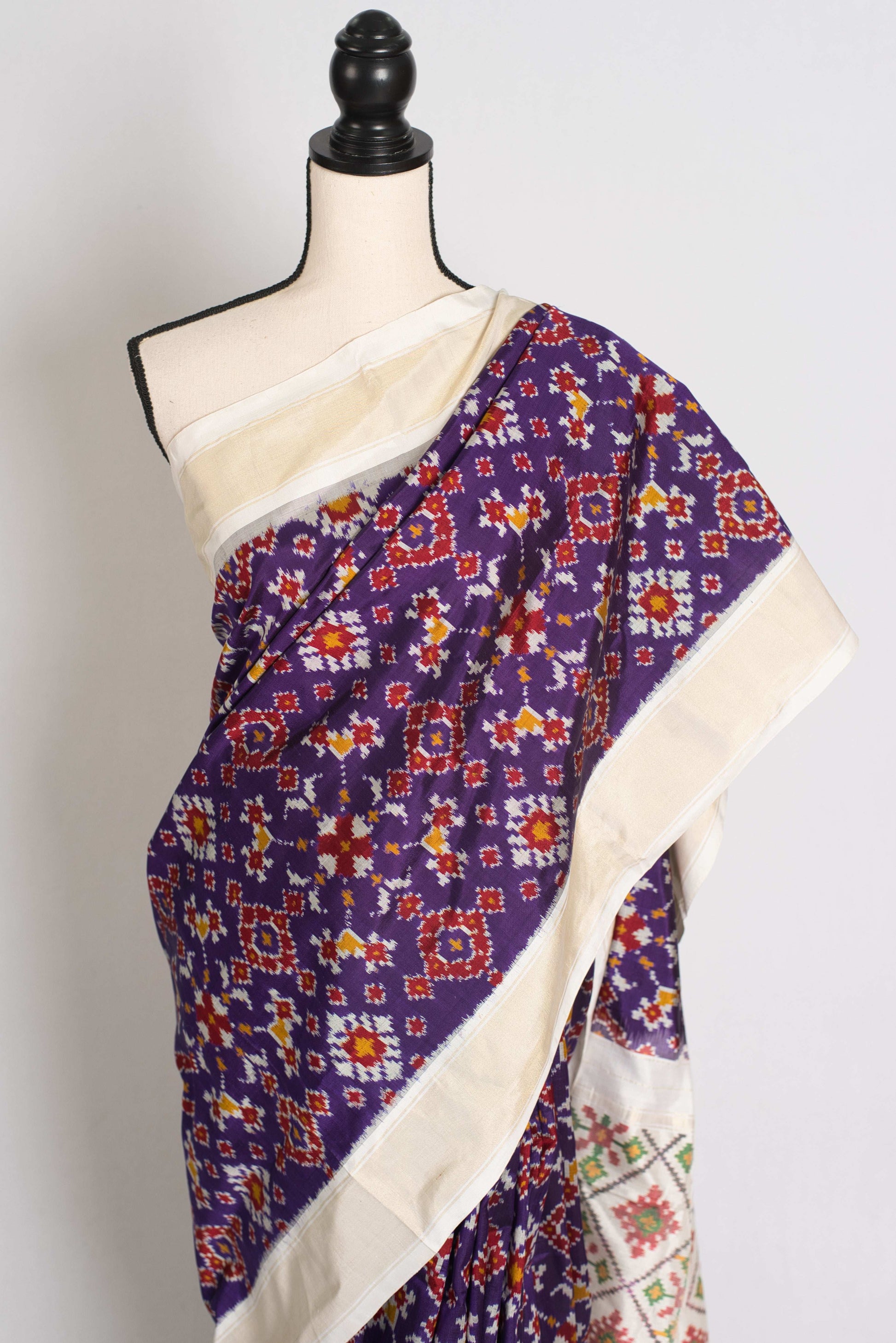 Malathi : Silk Mark Certified Navarathan Patola Saree in Purple and Off White image 6