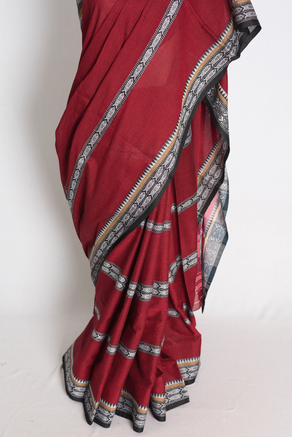 Dark Red and Black Dhaniakhali saree — detail view