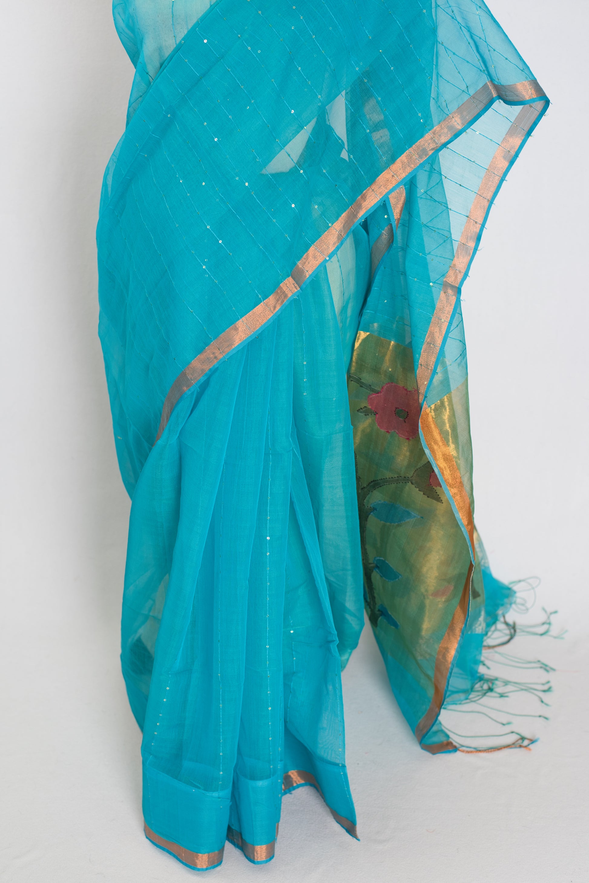 Shukti: Turquoise Blue & Gold Muslin Cotton Jamdani Saree | Sequin Weaving image 5