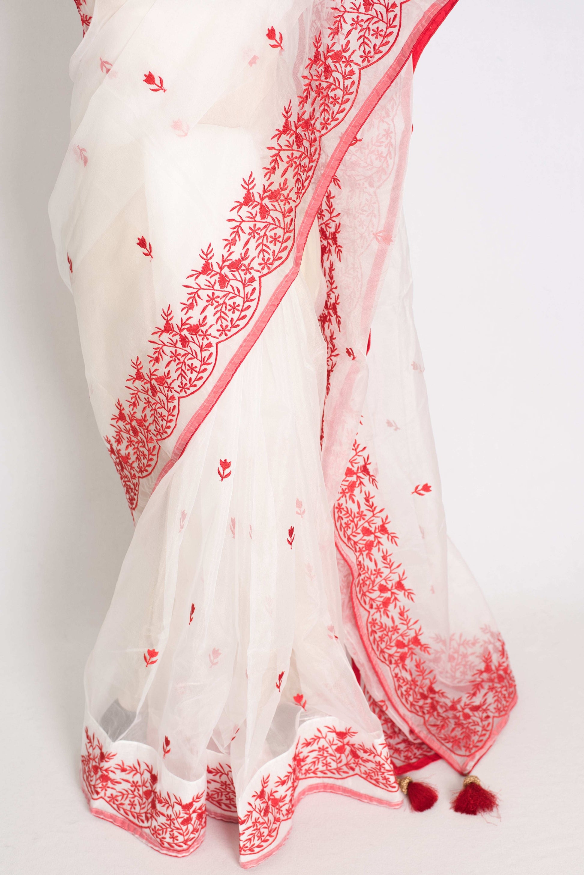 Noori : White and Red Semi Organza Embroidery Designer Saree image 6