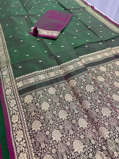 Mehendi Muse : Silk Mark Certified Lightweight Banarasi Saree image 2