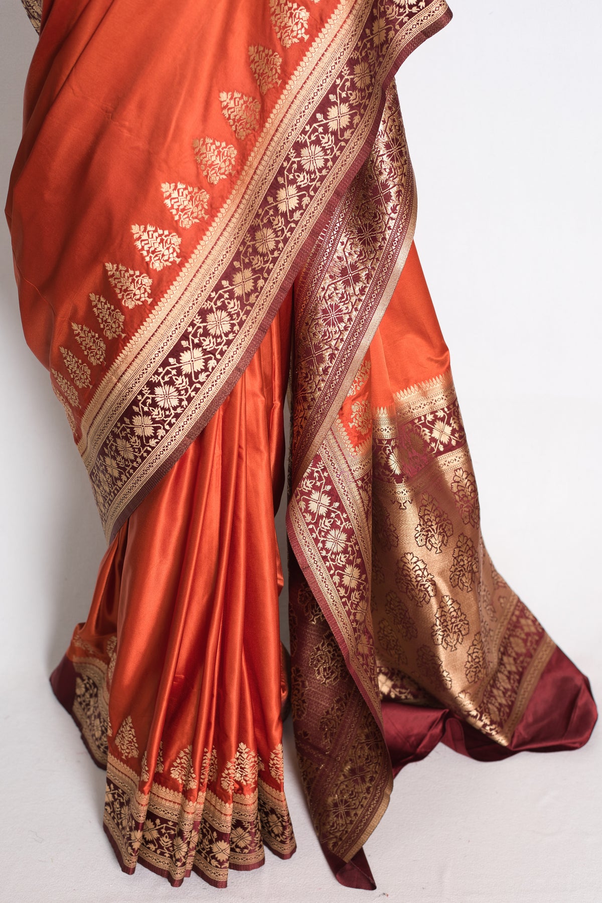 Rachana: Rust Brown Semi Mashru Valkalam Banarasi Silk Saree image 5
