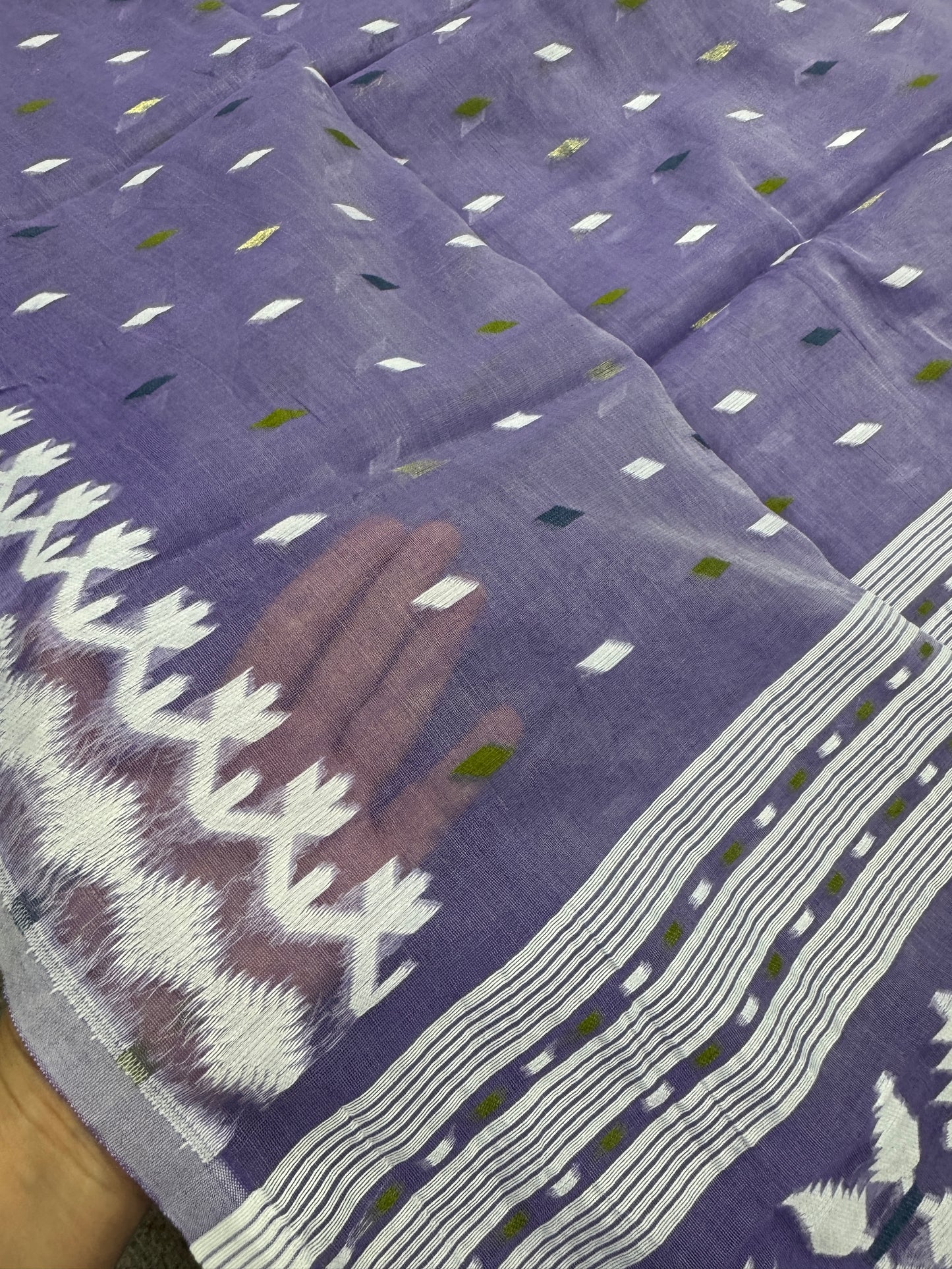 Madhabi : Mauve and White Blended Soft Cotton Jamdani Saree image 3