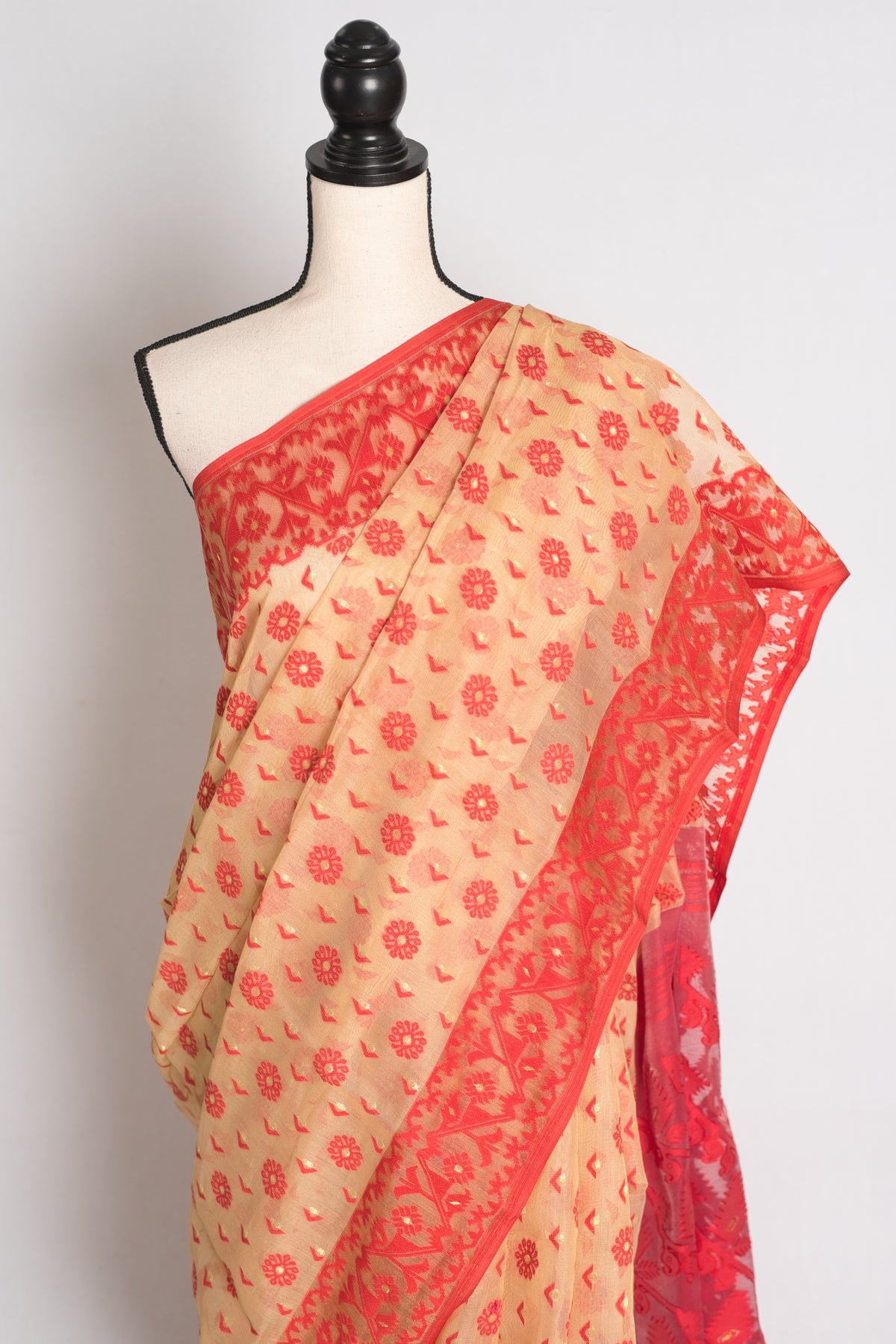Tithi : Beige and Red Soft Cotton Blend Bengal Jamdani Saree image 2
