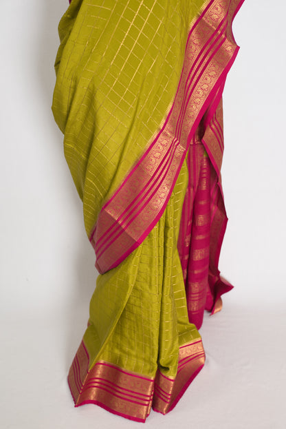 Maya – Moss Green and Dark Pink Checked Pure Mysore Silk Saree image 5