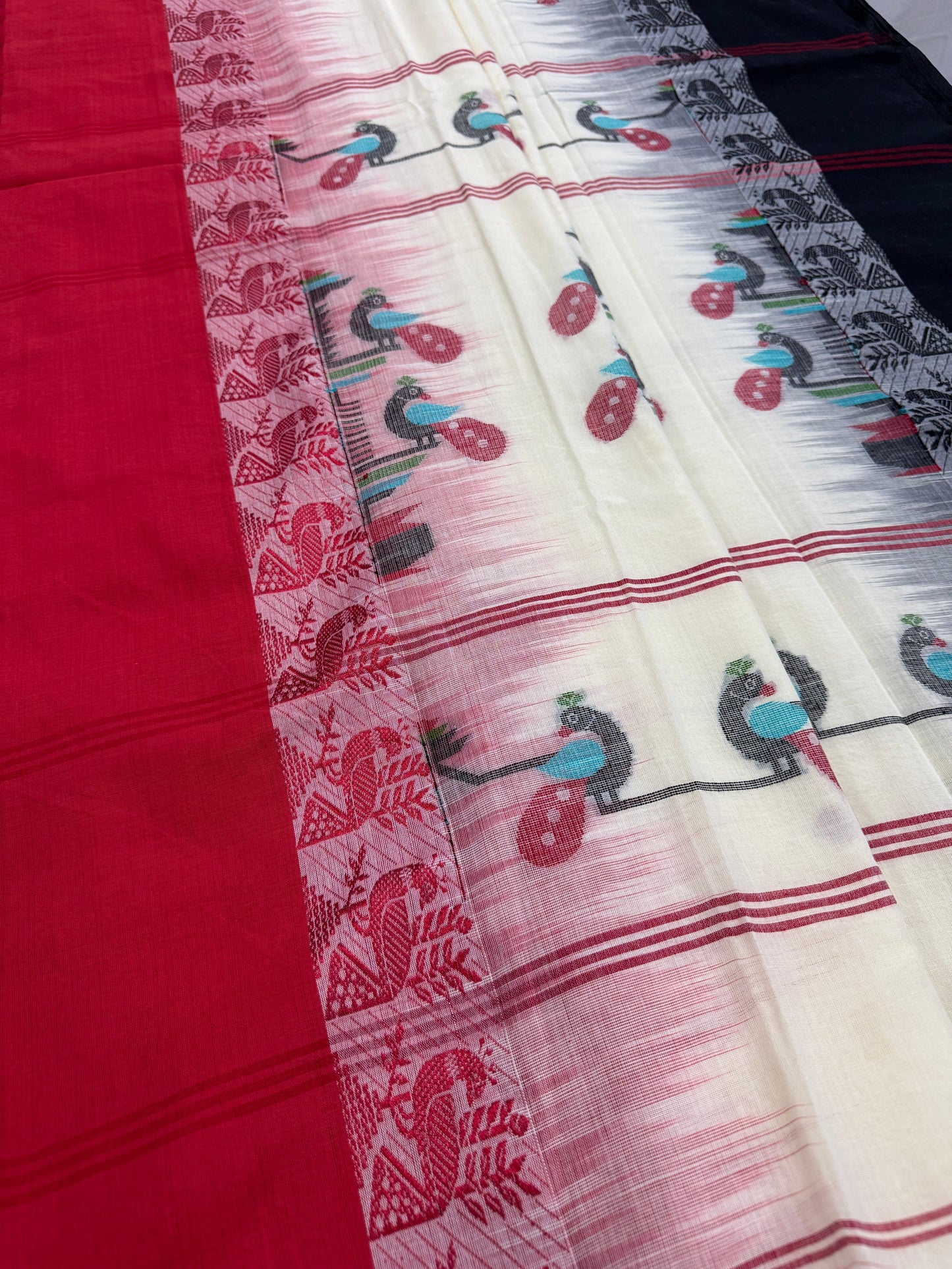 Mitra: Off White Cotton Handloom Saree with Ganga Jamuna Border image 5