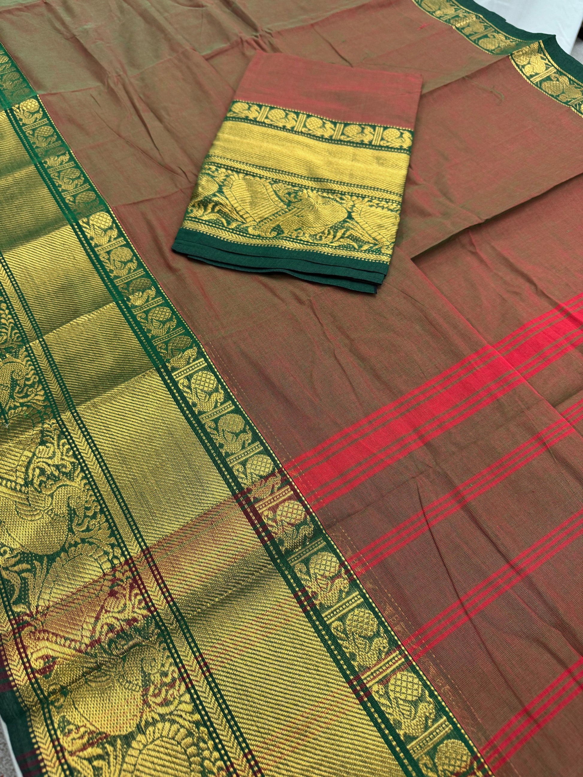 Yamini : Rusty Red Kanchi Cotton Saree - Handwoven South Indian Elegance image 4
