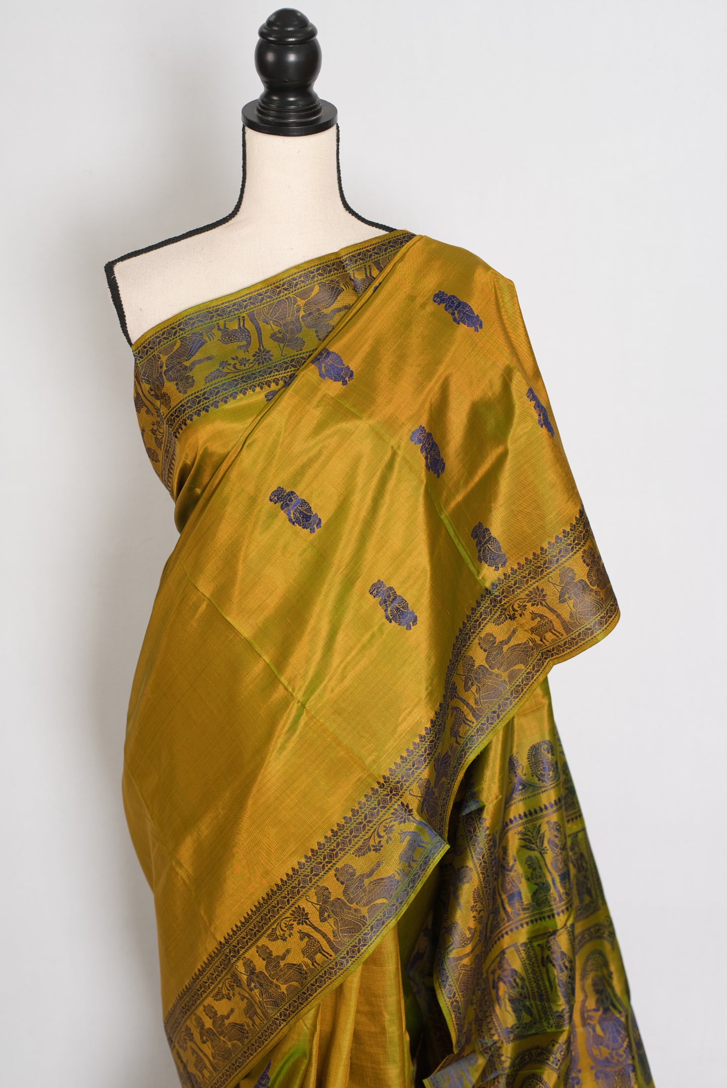 Bithi | Heena Green Handwoven Bishnupuri Baluchari Silk Saree | 38 Size Blouse image 6