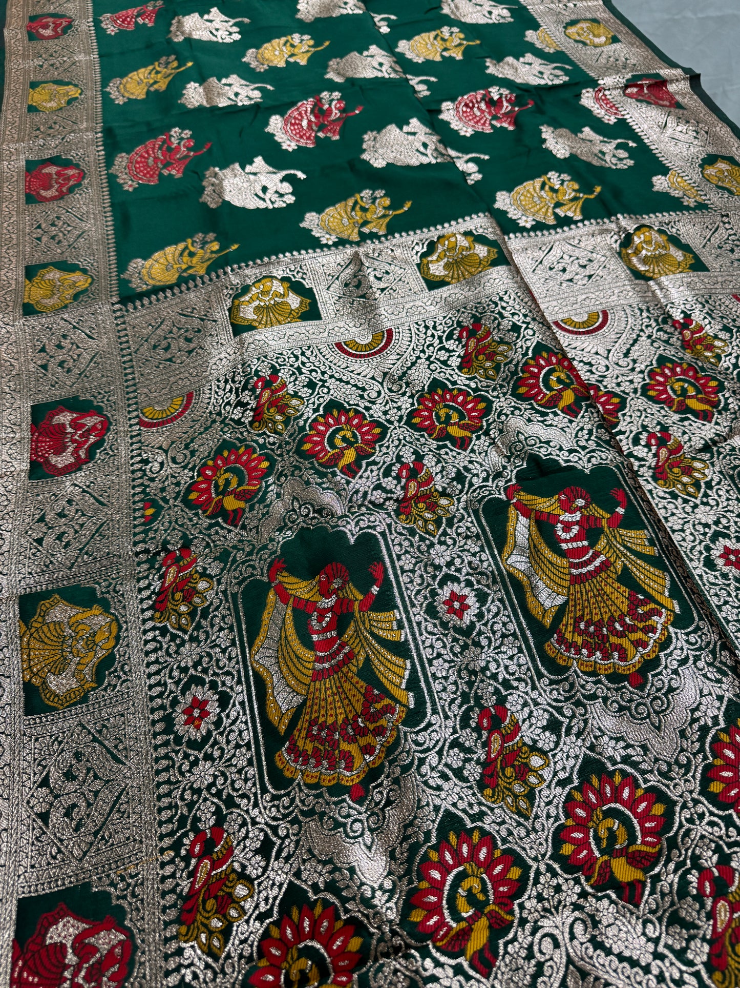Rupa : Bottle Green Budget Friendly Baluchari Saree in Blended Silk image 2