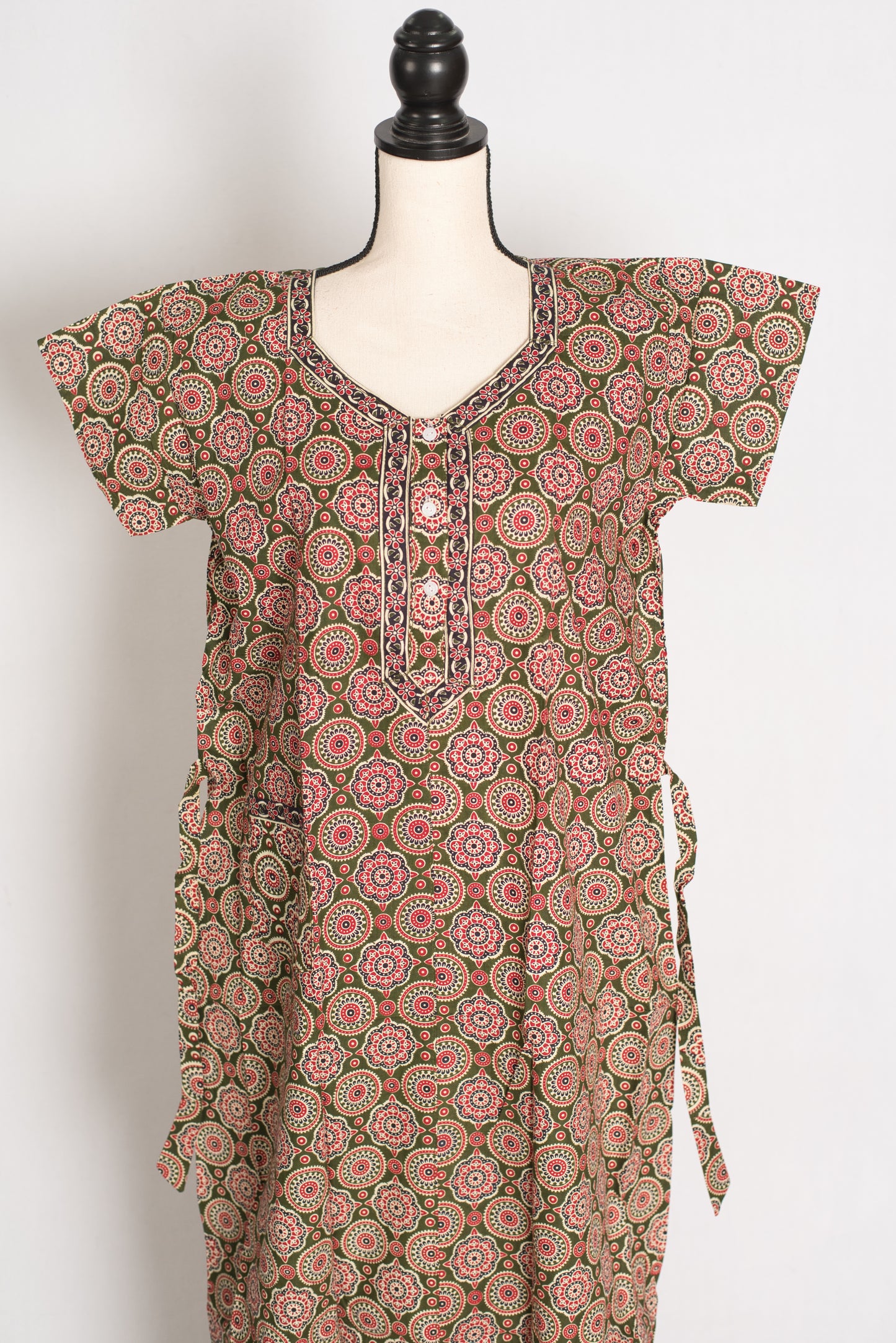 Hena Green Kalamkari Printed Pure Cotton Women's Nighty in Regular Size image 0