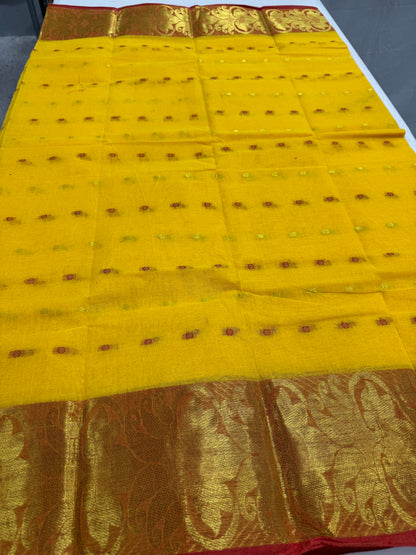 Yellow and Red Tant saree — pallu view