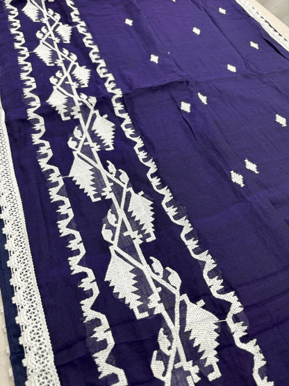 Mehuli : Soft Mul Cotton Jamdani Embroidery Bengali Saree in Purple image 2