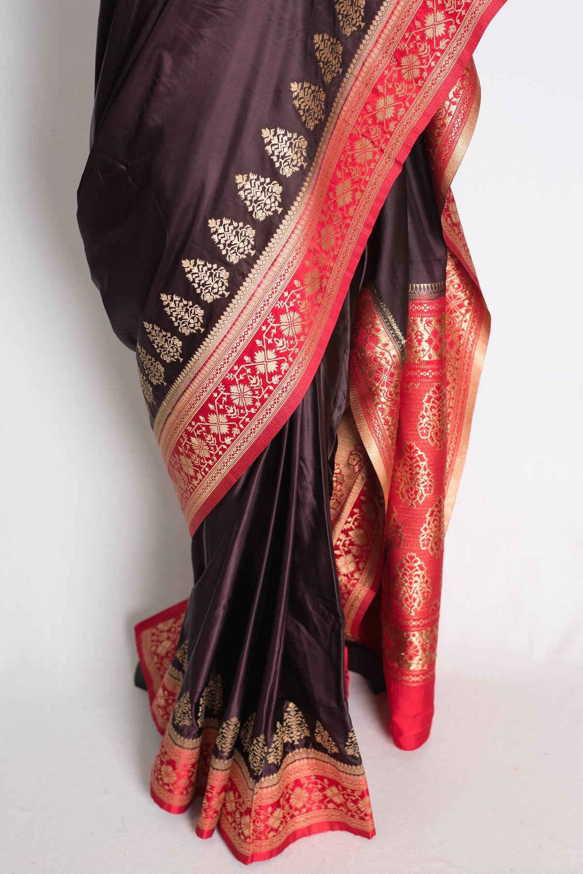 Neha: Coffee Brown and Red Semi Mashru Valkalam Banarasi Saree image 6
