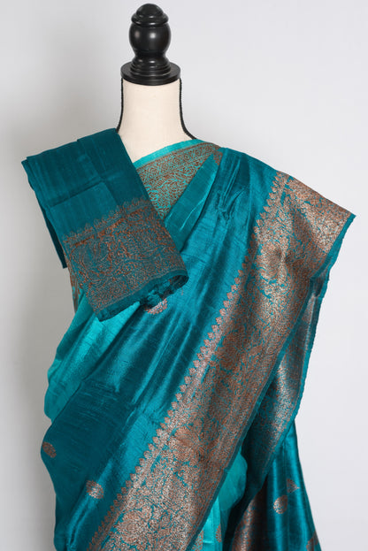 Divya : Ombre Shades of Blue Handwoven Pure Raw Silk Banarasi Saree image 2