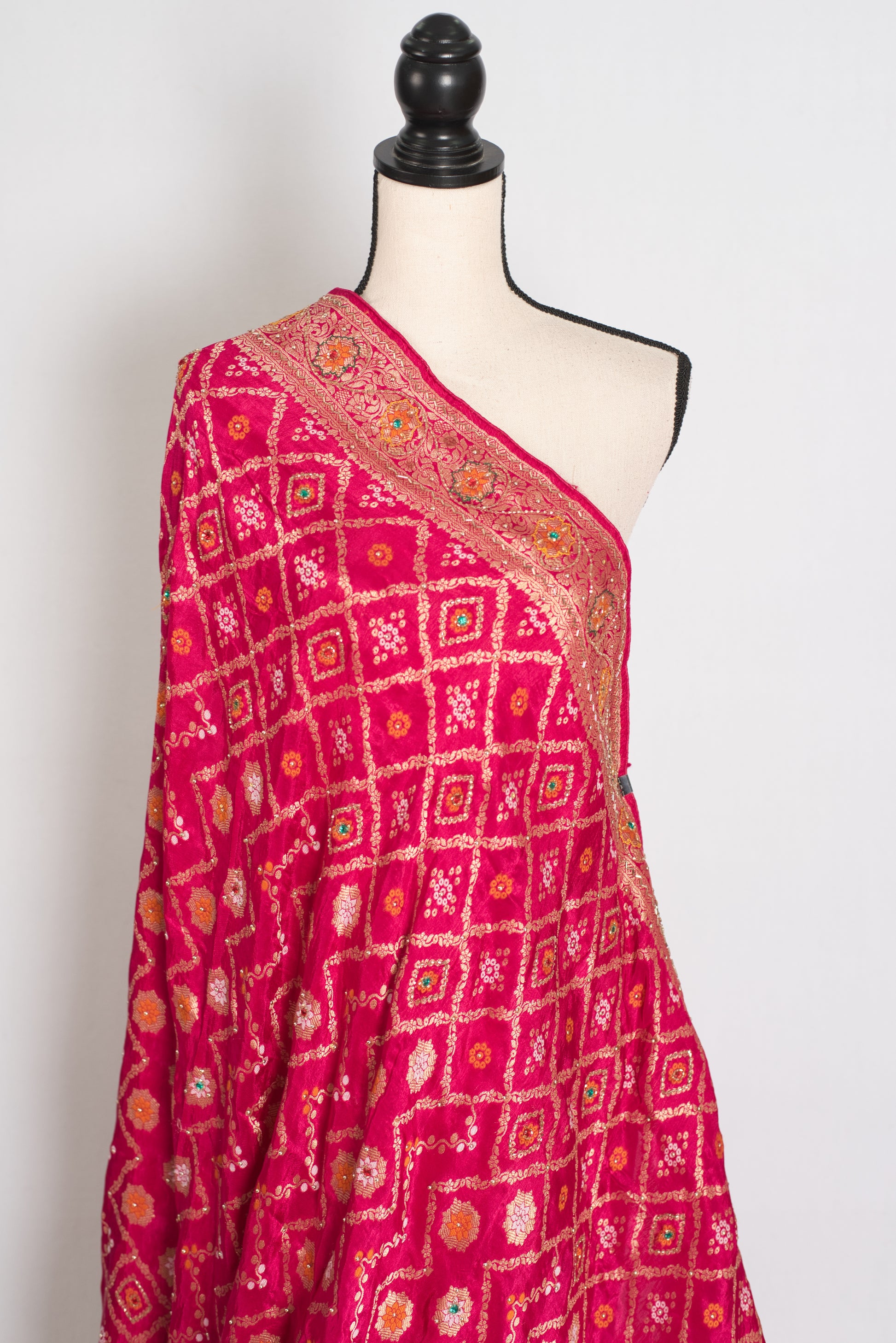 Liza | Dark Pink Hand Embroidery Soft Dola Silk Banarasi Saree image 4
