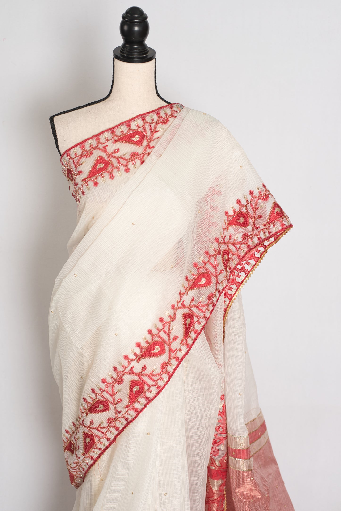 Mandar : Traditional White & Red Blended Kota Silk Jamdani Saree image 6
