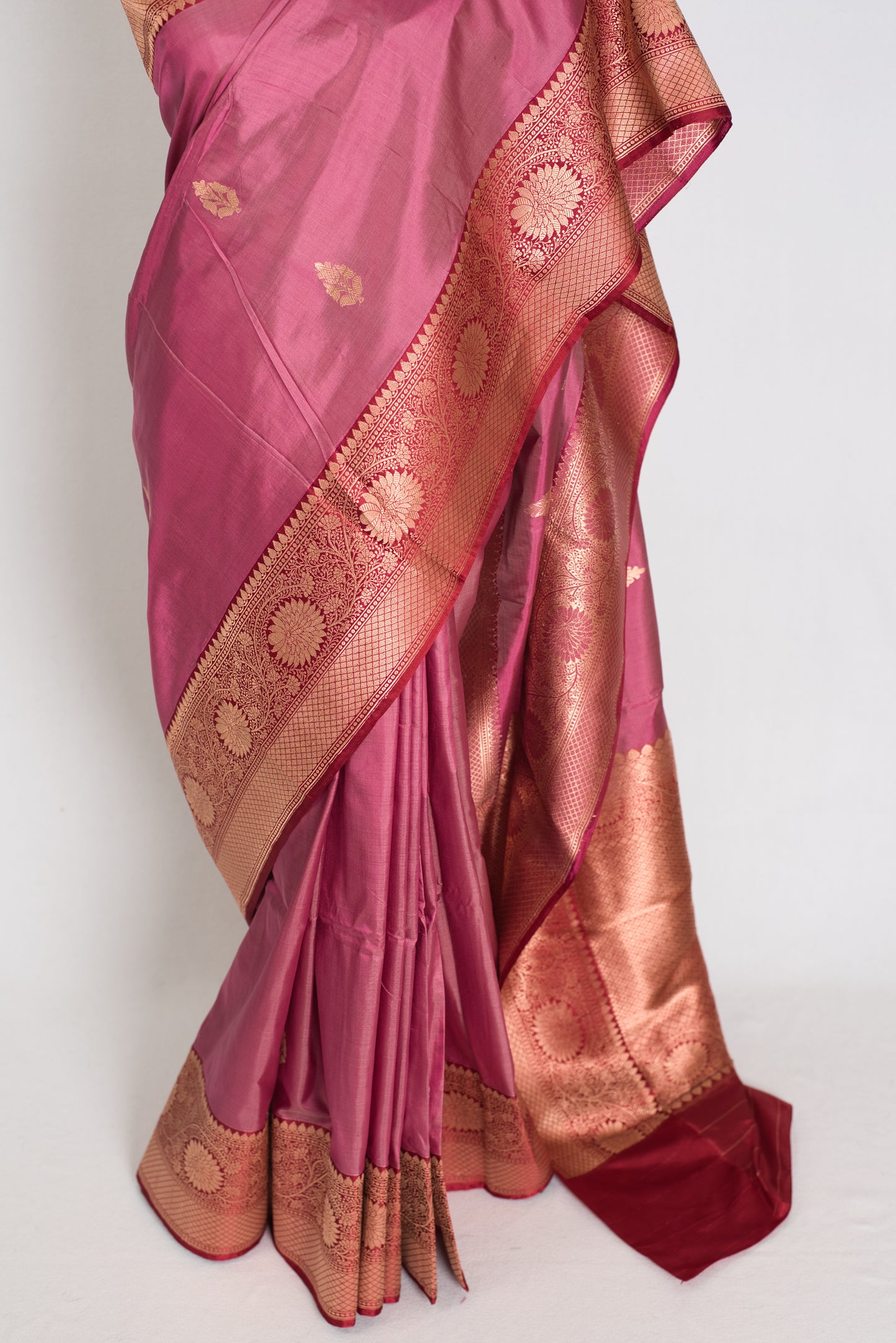 Mrinal : Certified Silk Banarasi Saree in Purplish Pink and Dark Red image 4