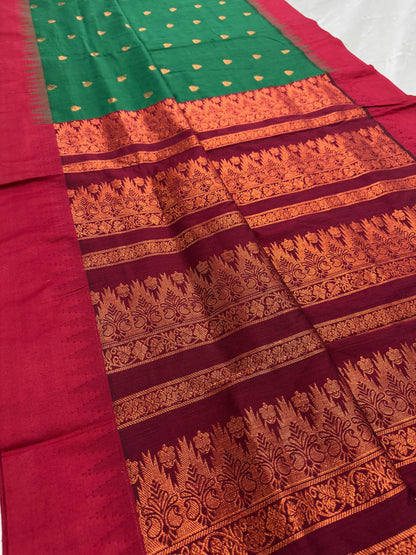 Mouni: Dark Green and Maroon Blended Cotton Gadwal Saree image 3