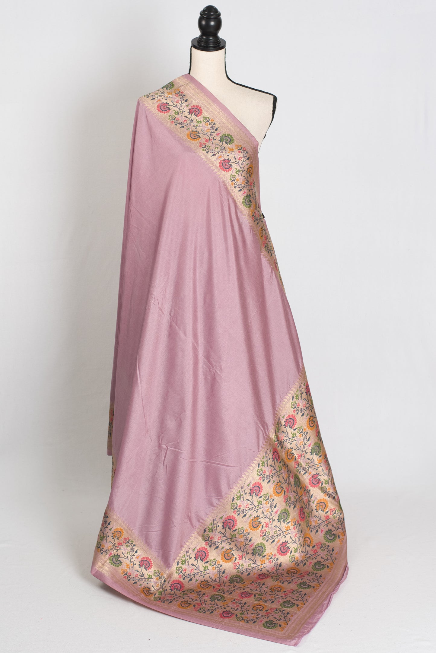 Archana : Blended Silk Traditional Valkalam Banarasi Saree in Mauve and Gold image 1