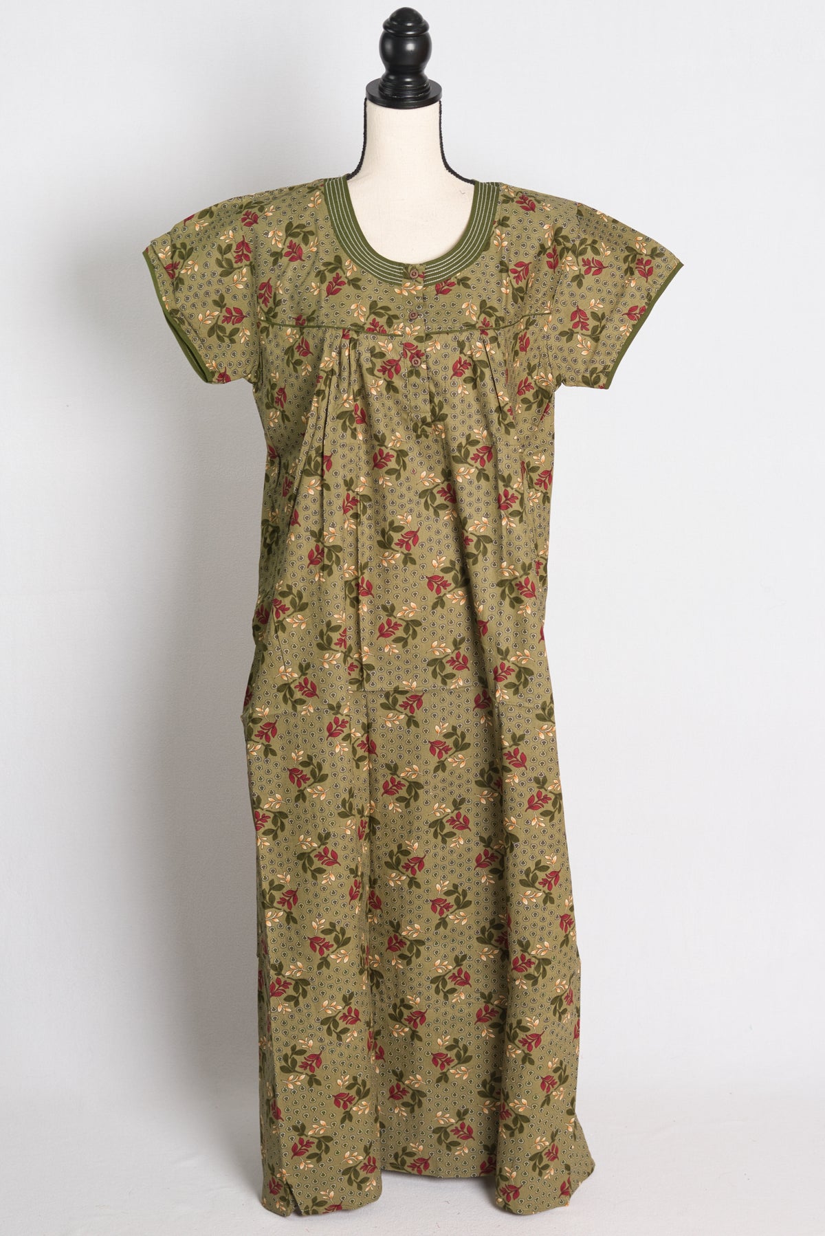 Printed Green Cotton Nightwear in Regular Size image 1