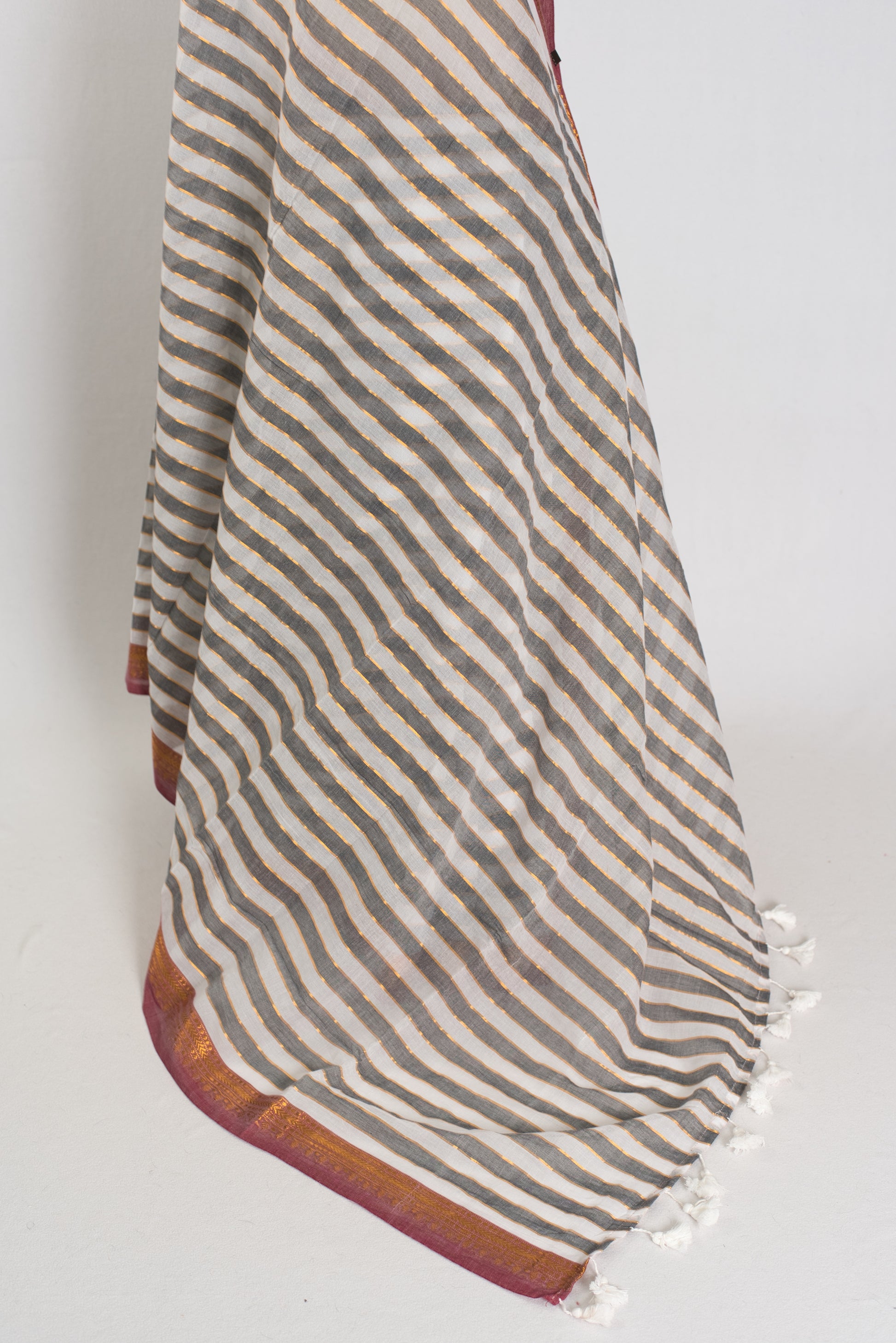 Iti: White & Gray Horizontal Striped Mulmul Cotton Saree | Lightweight Handloom image 3