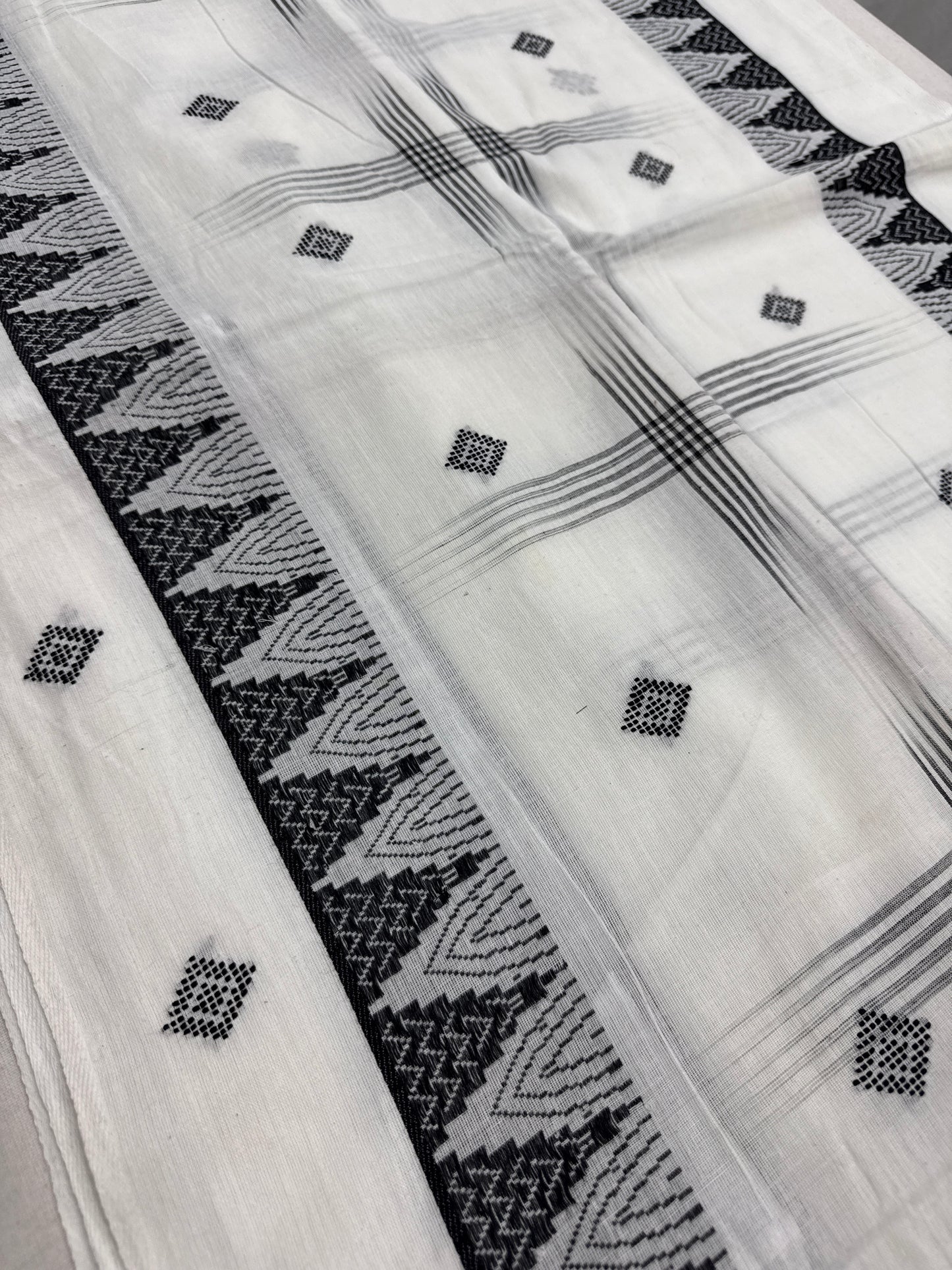 Maya : Off White and Black Soft Cotton Dhaniakhali Saree with Temple Border image 4