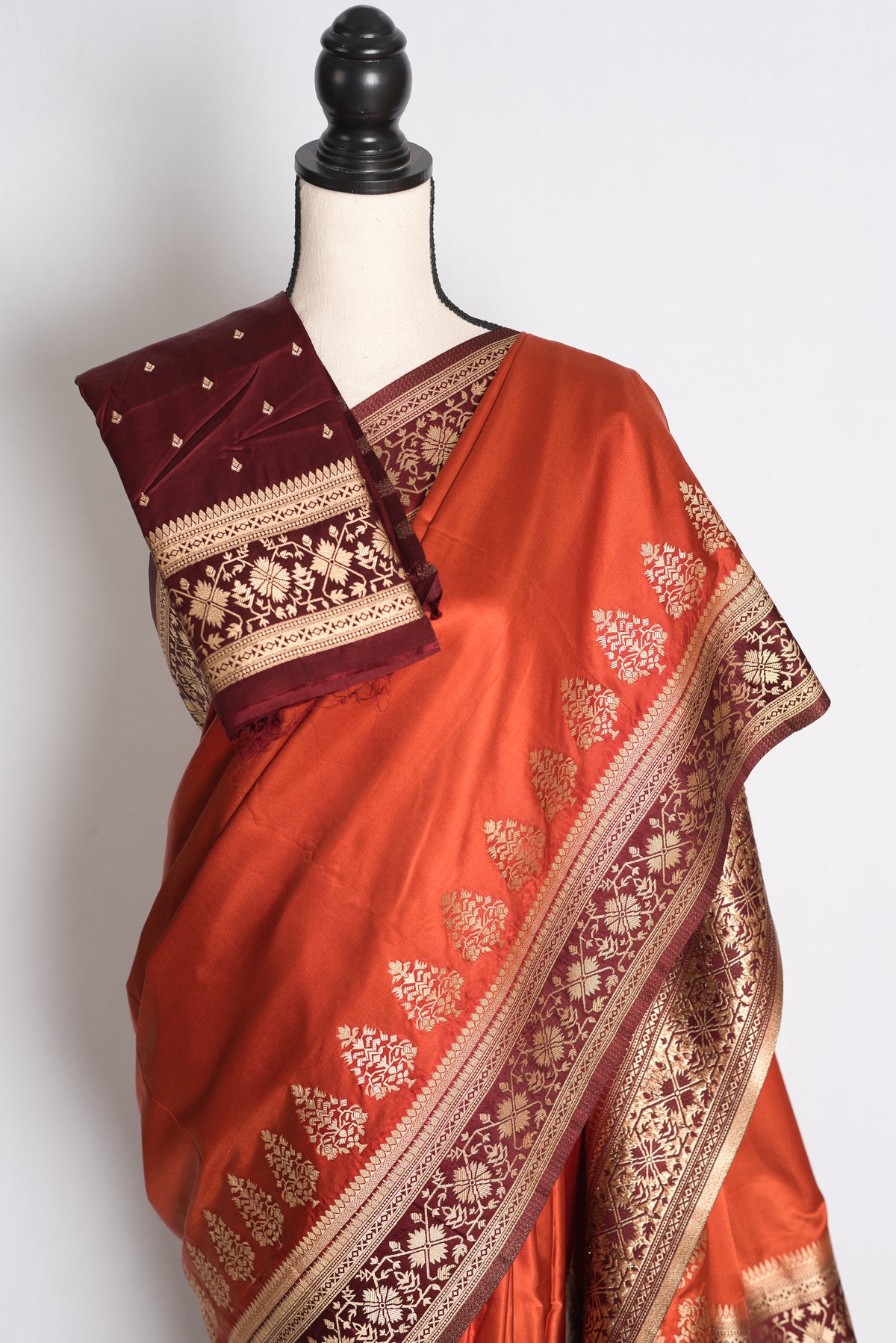 Rachana: Rust Brown Semi Mashru Valkalam Banarasi Silk Saree image 2