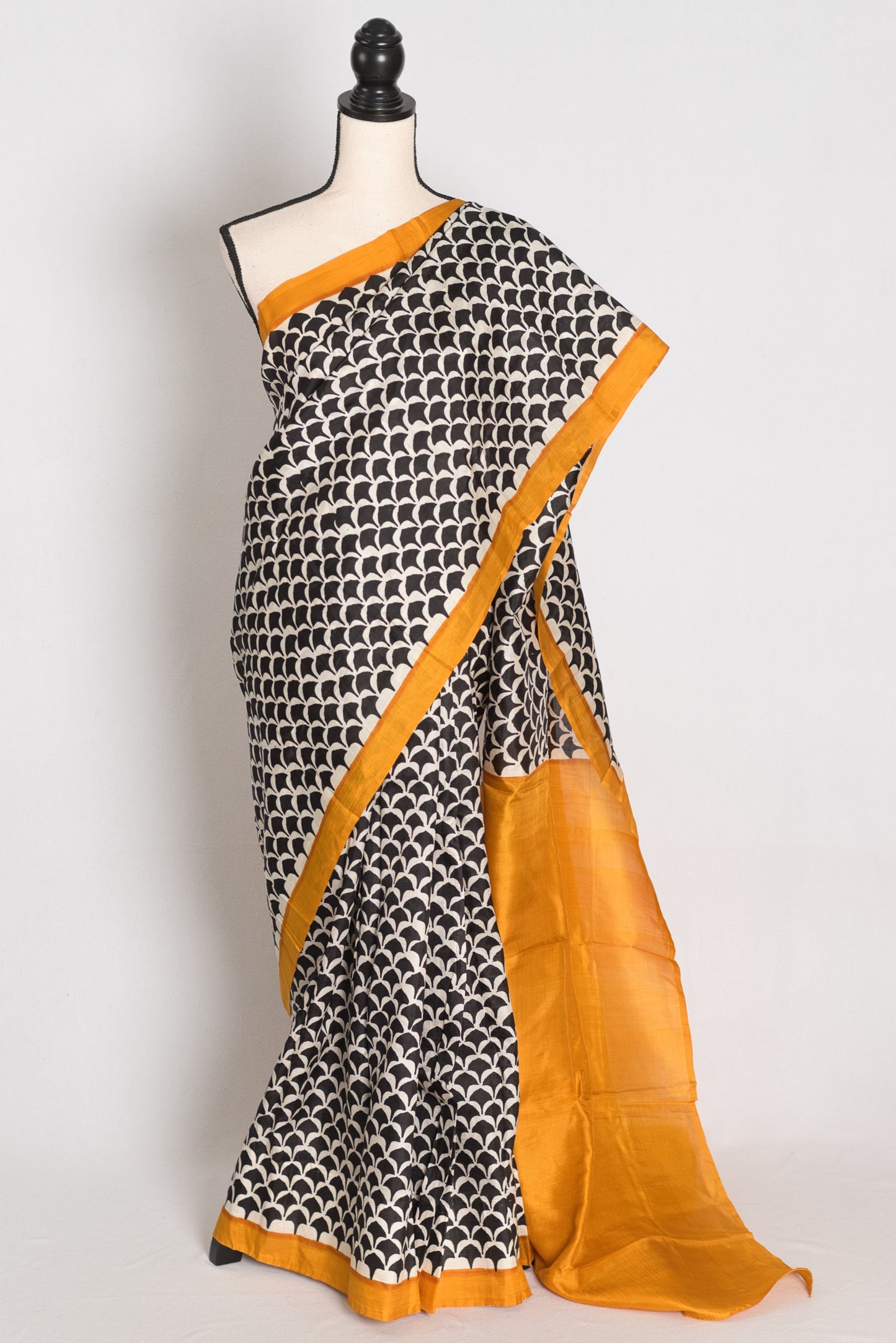 Sandhya : Black and Off-White Geometric Printed Murshidabad Pure Silk Saree image 0