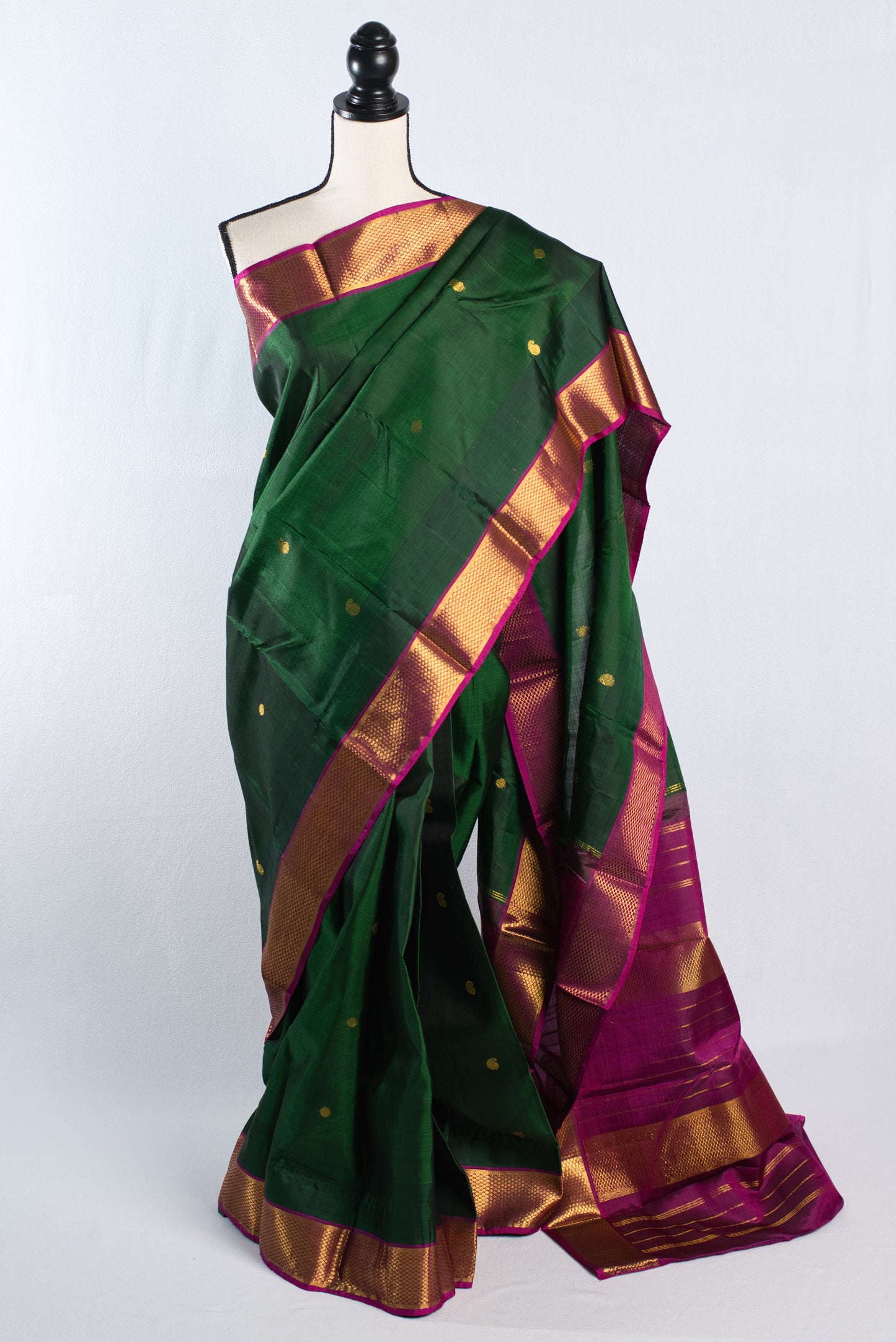 Silk Mark Certified Kanchipuram Silk Saree in Dark Green