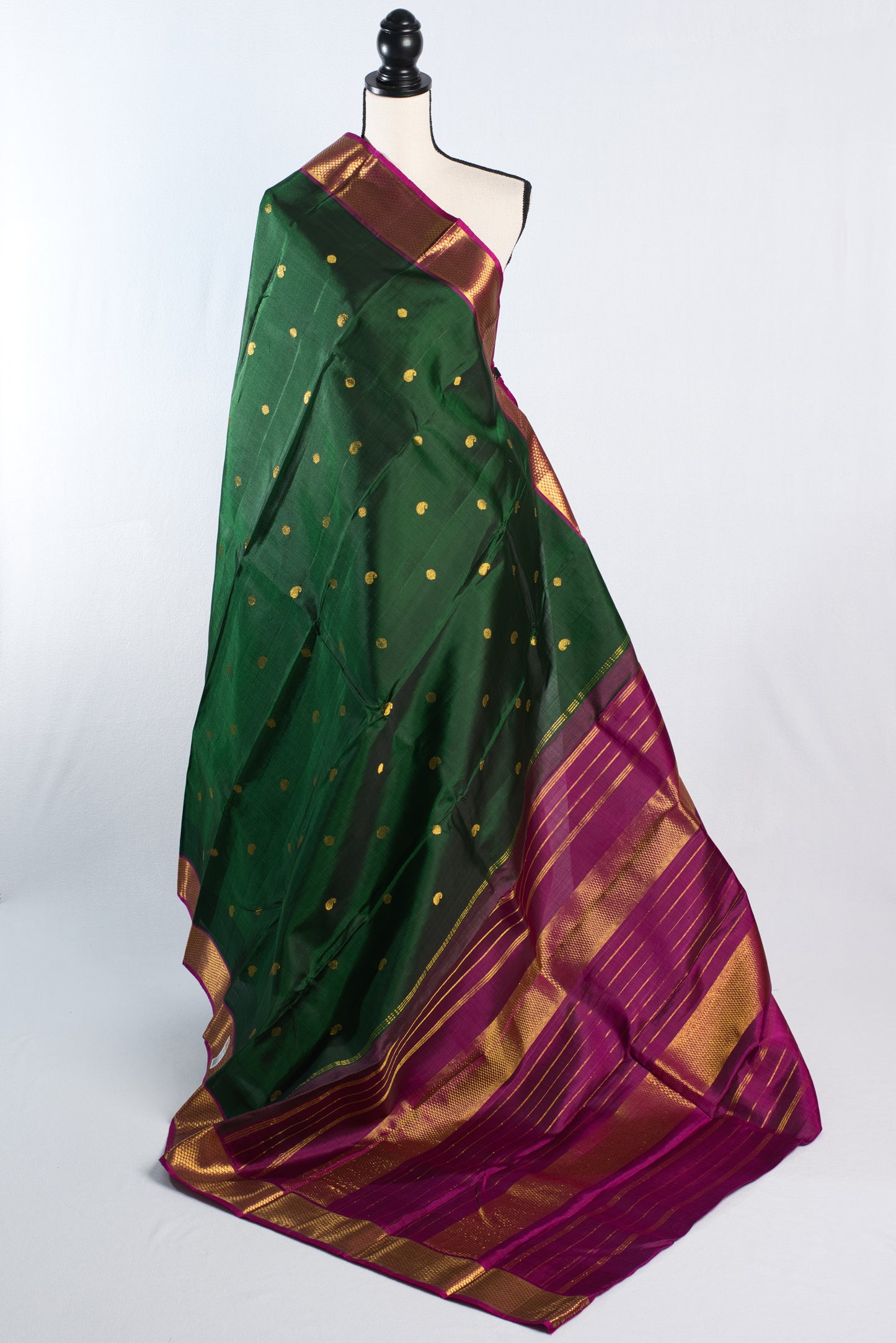 Silk Mark Certified Kanchipuram Silk Saree in Dark Green