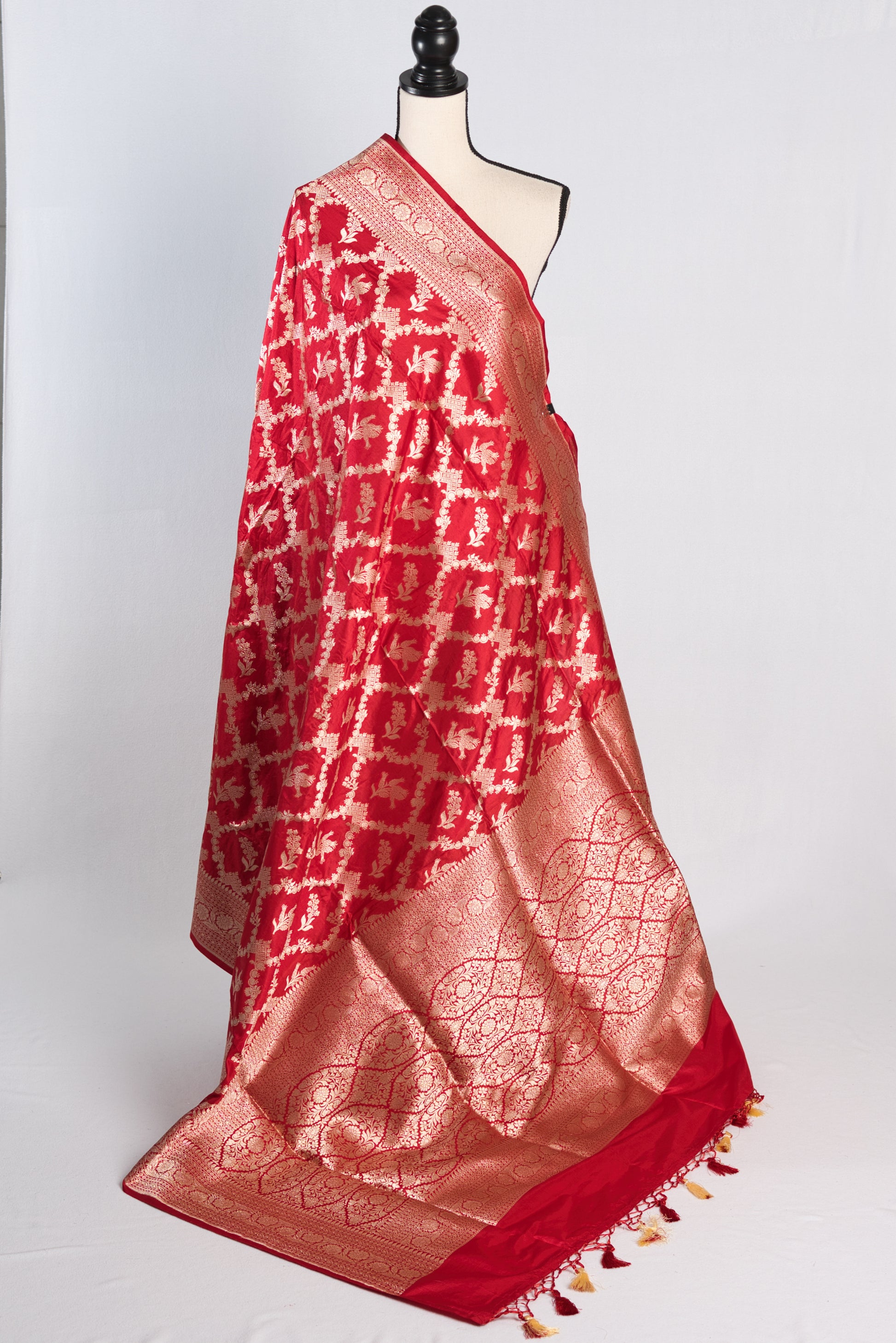 Silk Mark Certified Red Bridal Jangla Katan Banarasi Silk Saree