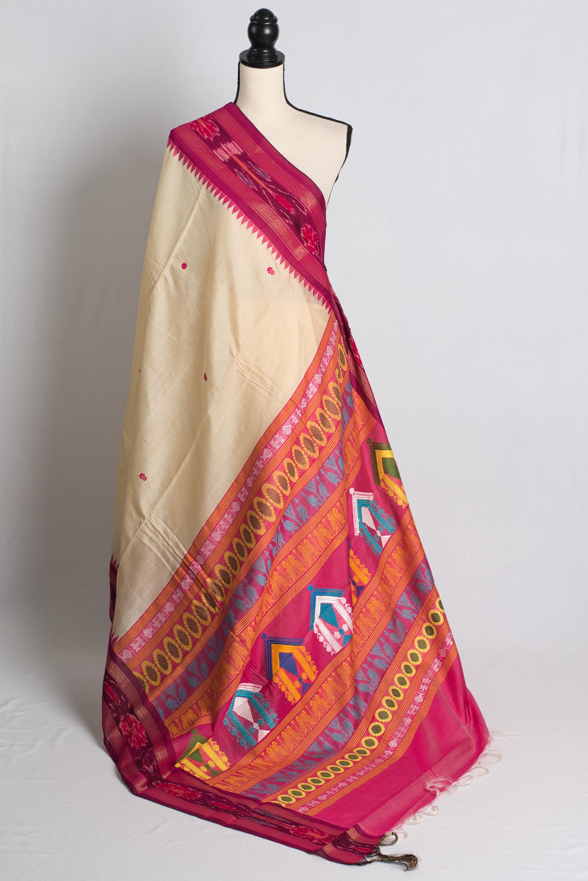 Silk Mark Certified Tussar Dolabedi Saree with Katki Border