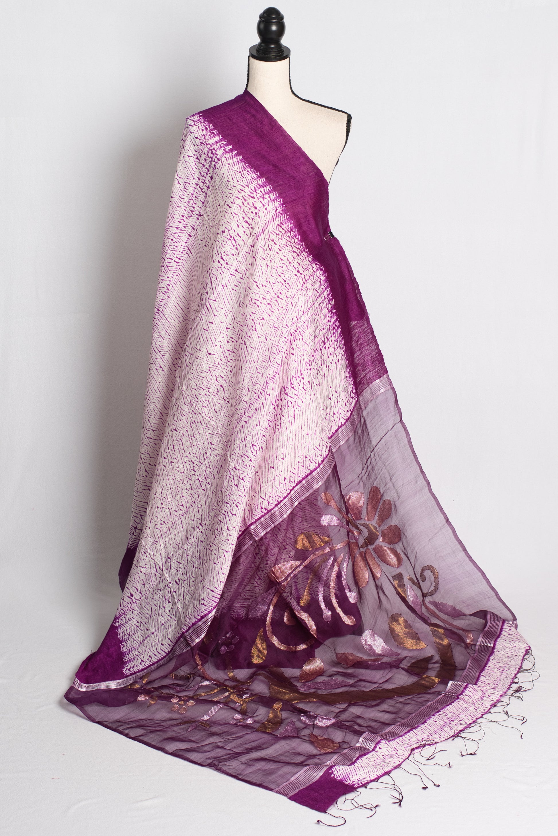 Shibori Matka Silk Saree with Resham Jamdani Pallu in Purple.