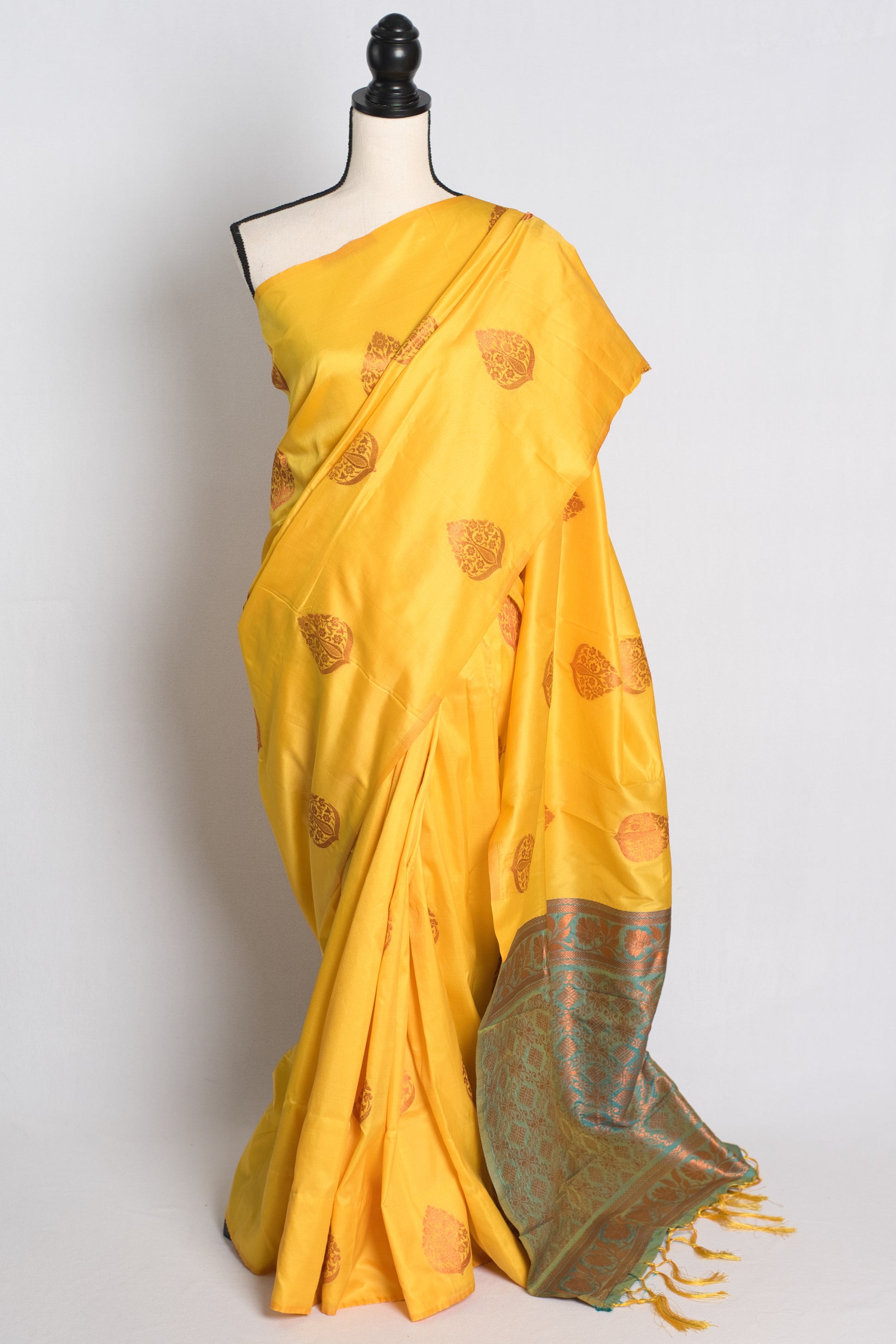 Blended Silk Kanchipuram Saree in Bright Yellow.