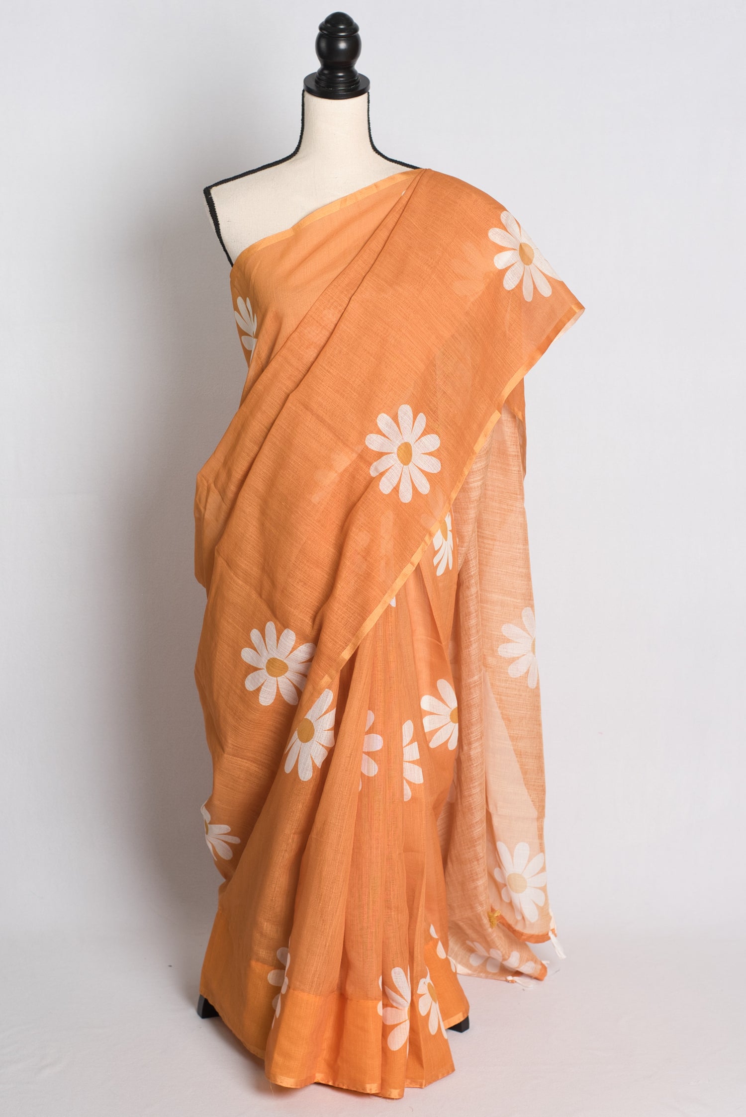 Contemporary Floral Printed Blended Soft Linen Cotton Saree.