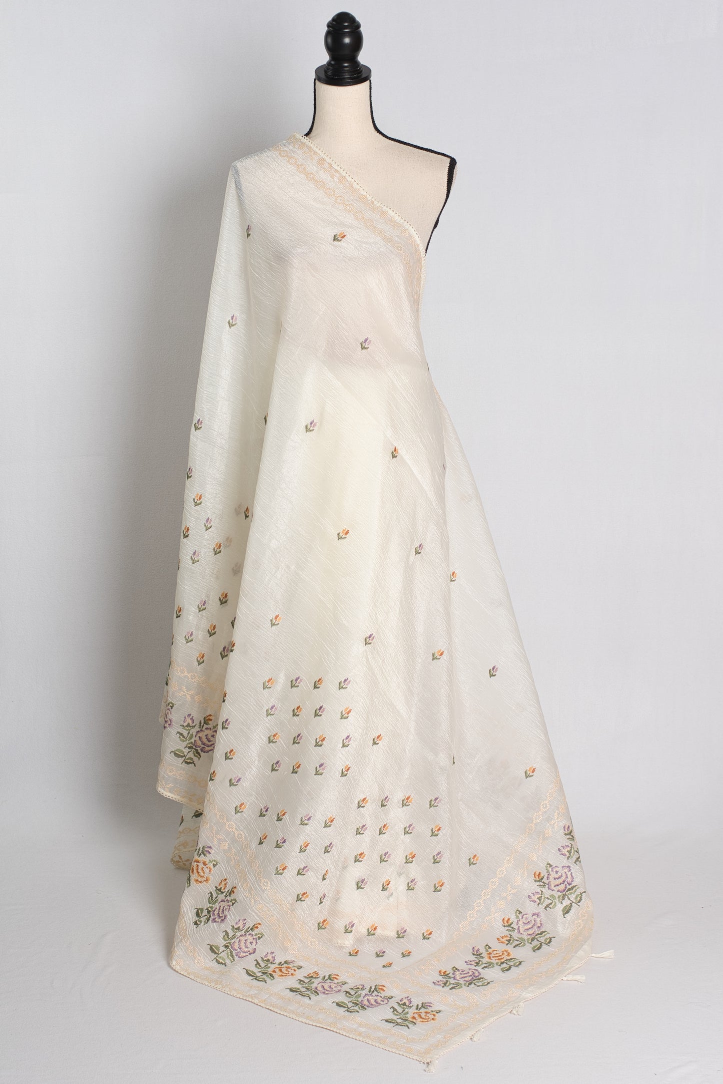 Off White Embroidered Crushed Silk Partywear Saree.