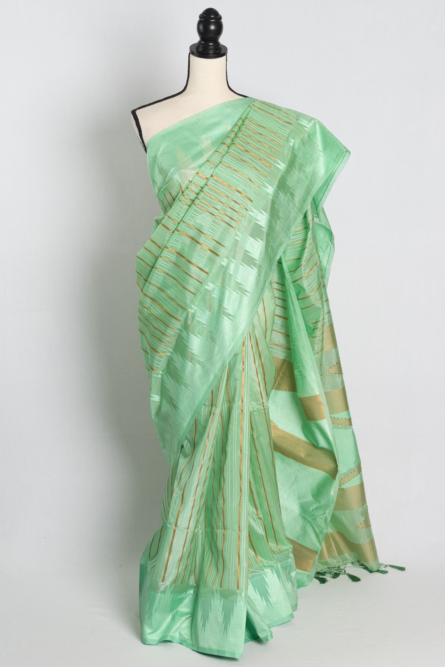 Soft Art Silk Temple Border Saree in Green.